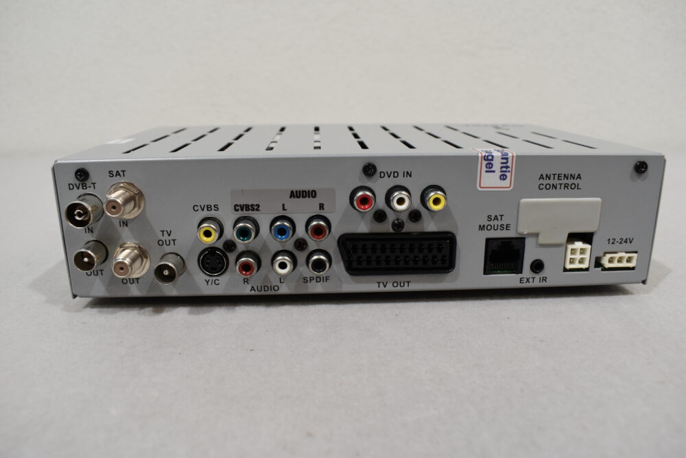 Oyster 85 Digital CI; Digital HDCI+DVB-T SKEW-Satelliten-Anlage
