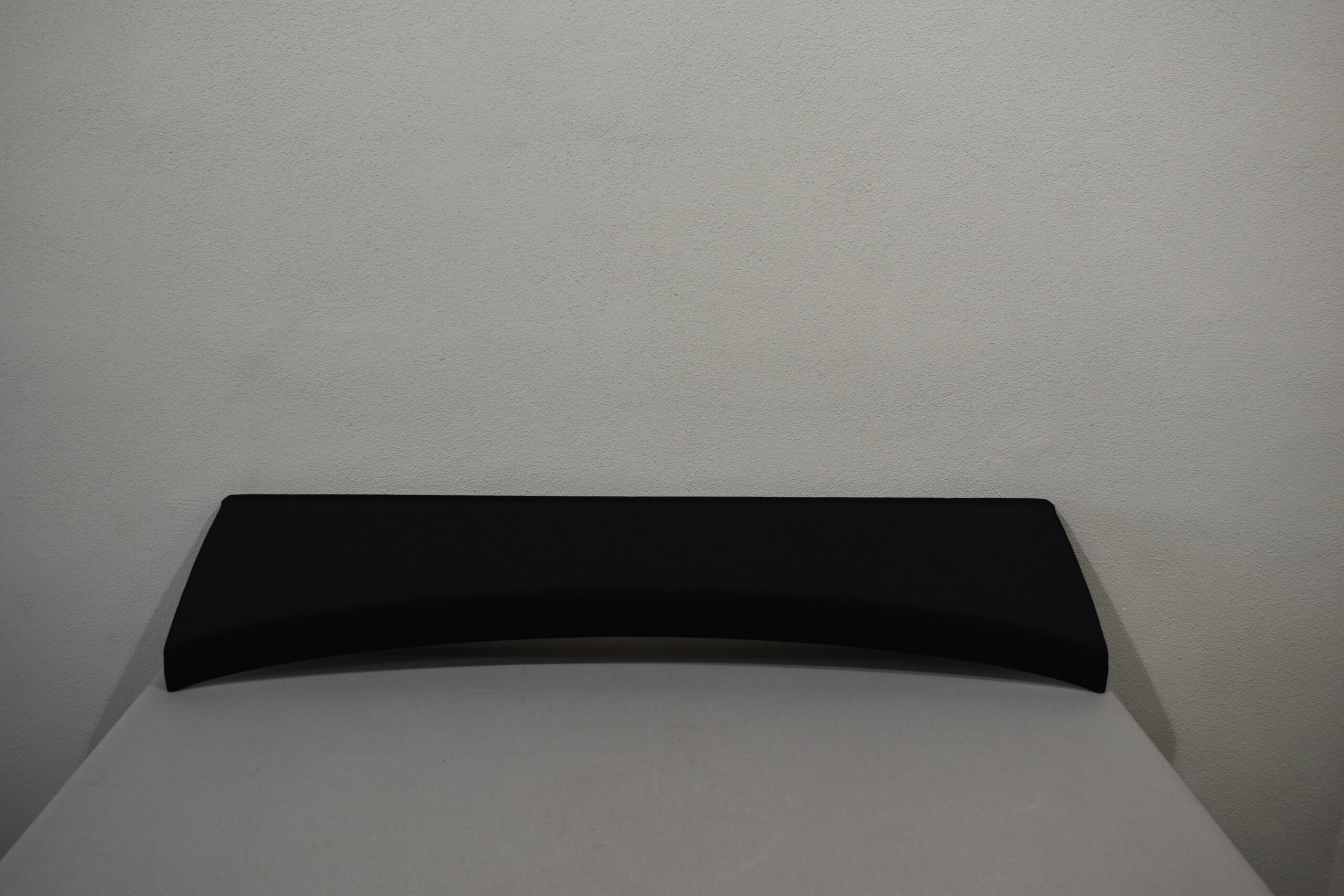 Armaturenbrett-Mittelteil 1235x300mm; schwarz