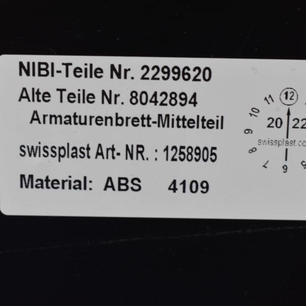 Armaturenbrett-Mittelteil 1235x300mm; schwarz