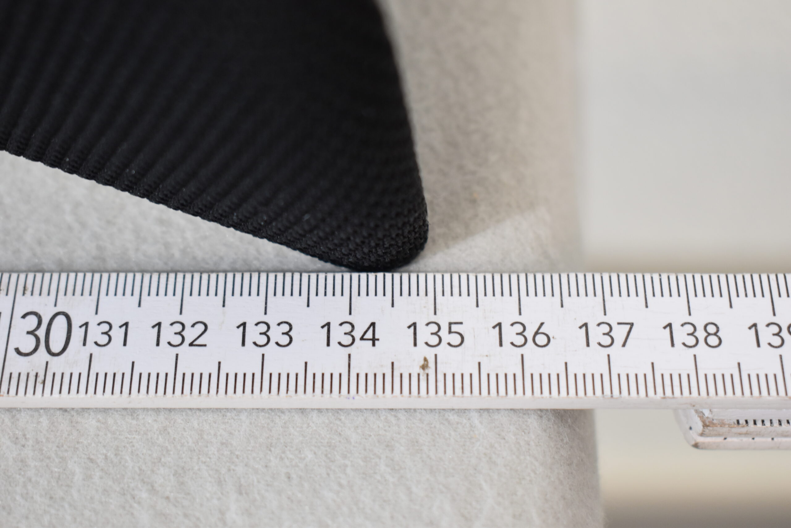 Armaturenbrett-Mittelteil 1235x300mm; schwarz