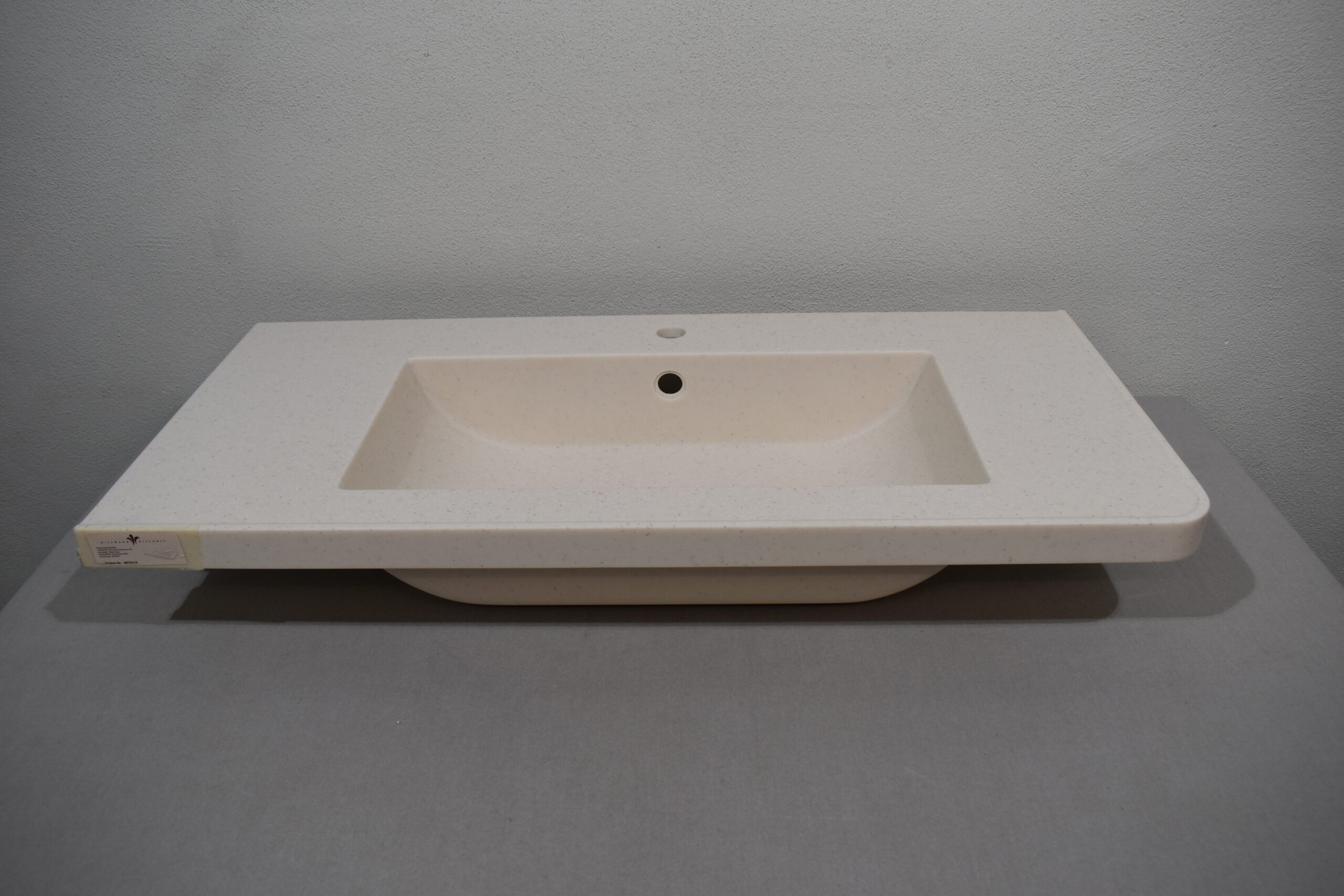 Waschbeckenplatte 1026x470x143,5mm; Steinzug