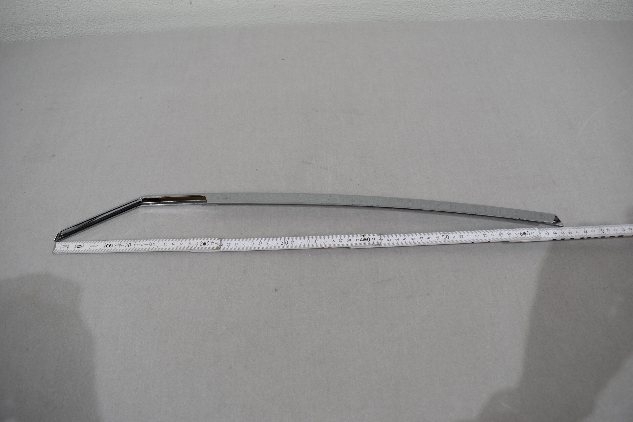 Chromblende für Kühlergrill-Teilstück