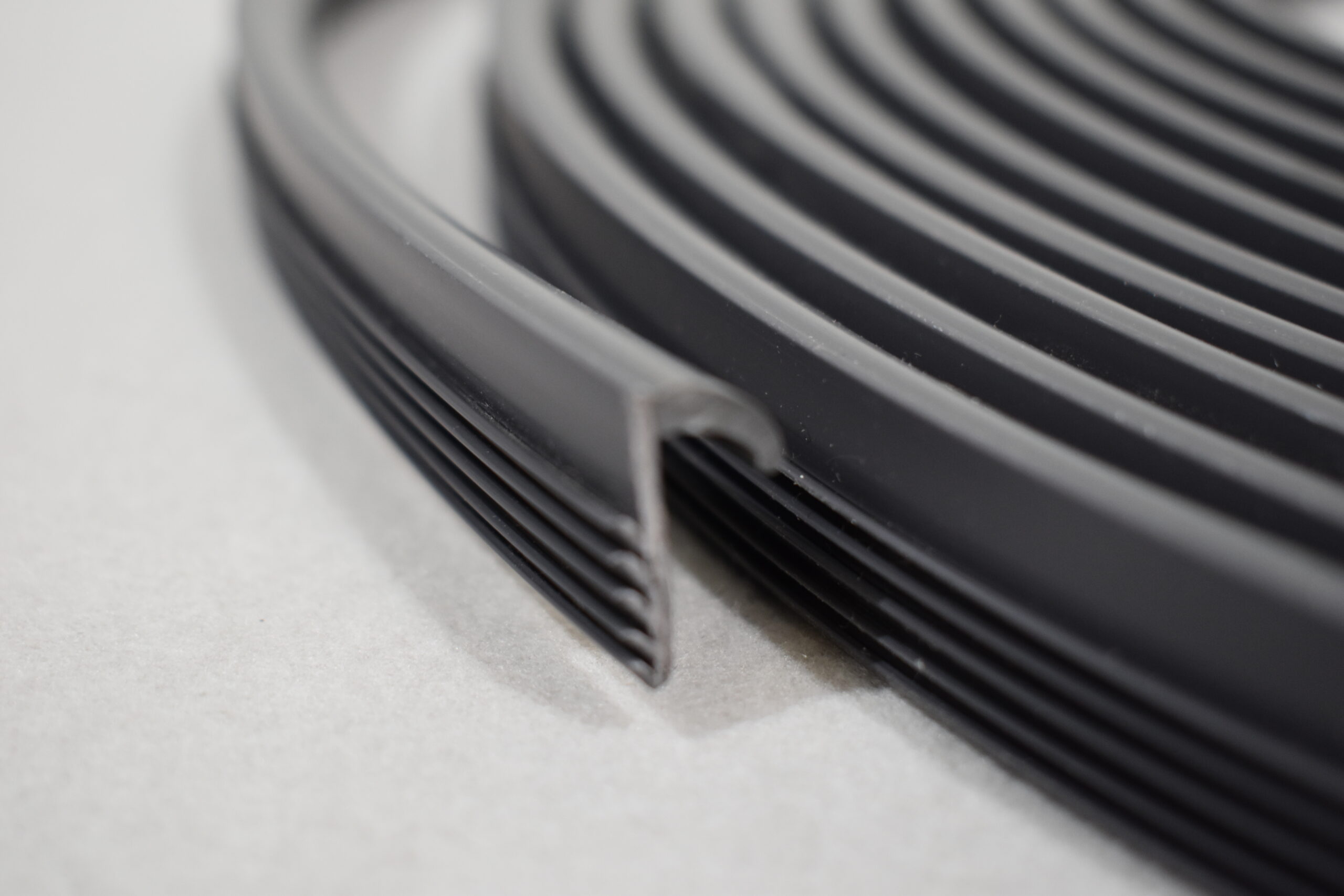 Mekuwa PVC Sonderprofil für Wohnmobil; grau