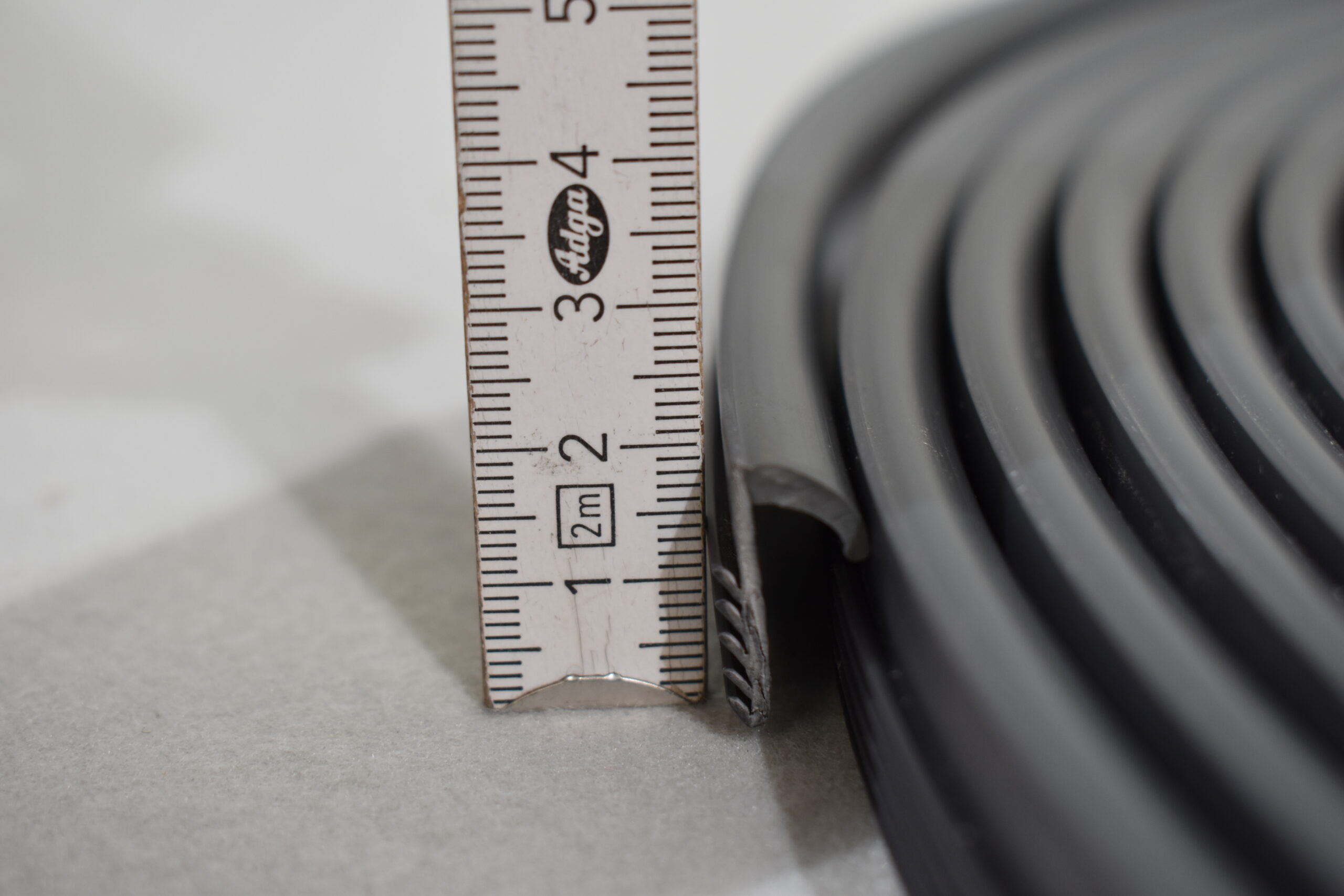 Mekuwa PVC Sonderprofil für Wohnmobil; grau