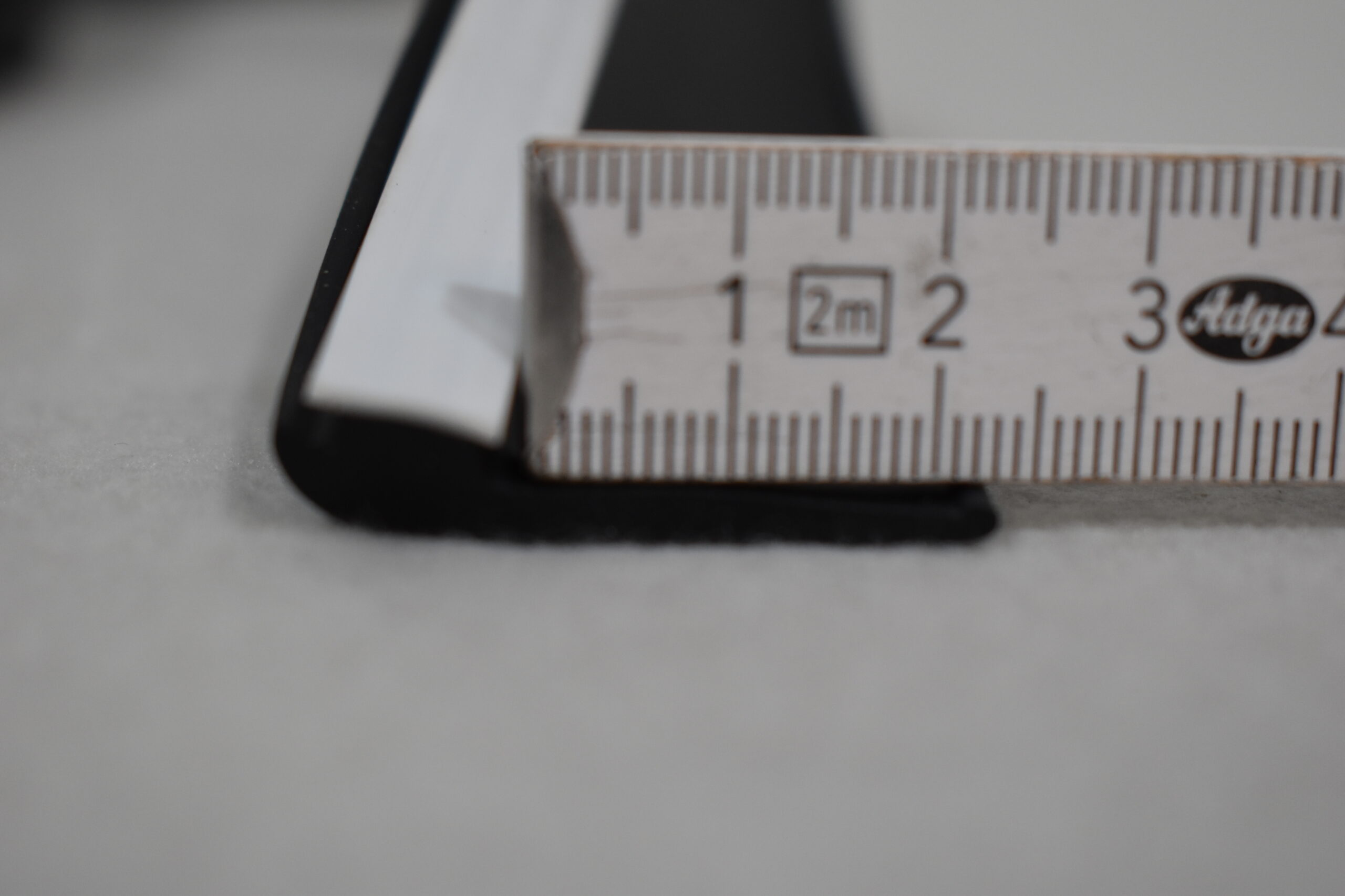 Mekuwa Poliplastic Gummiprofil für Ausstellfenster