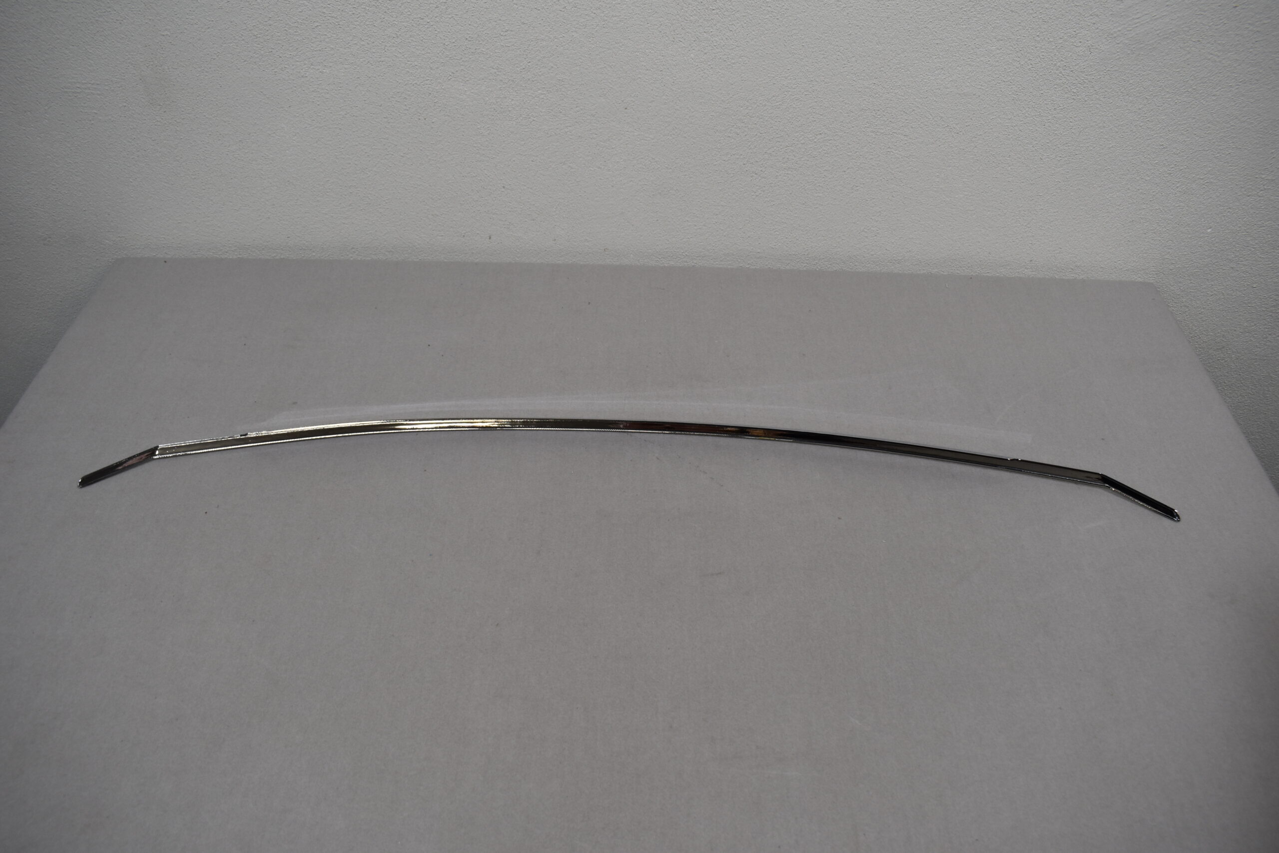 Chromblende für Kühlergrill-Teilstück