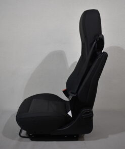 Aguti Fahrersitz Gis-Lounge F; schwarz (Kunstleder)/grau (Stoff)