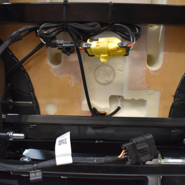 Aguti Fahrersitz Gis-Lounge F; schwarz (Kunstleder)/grau (Stoff)