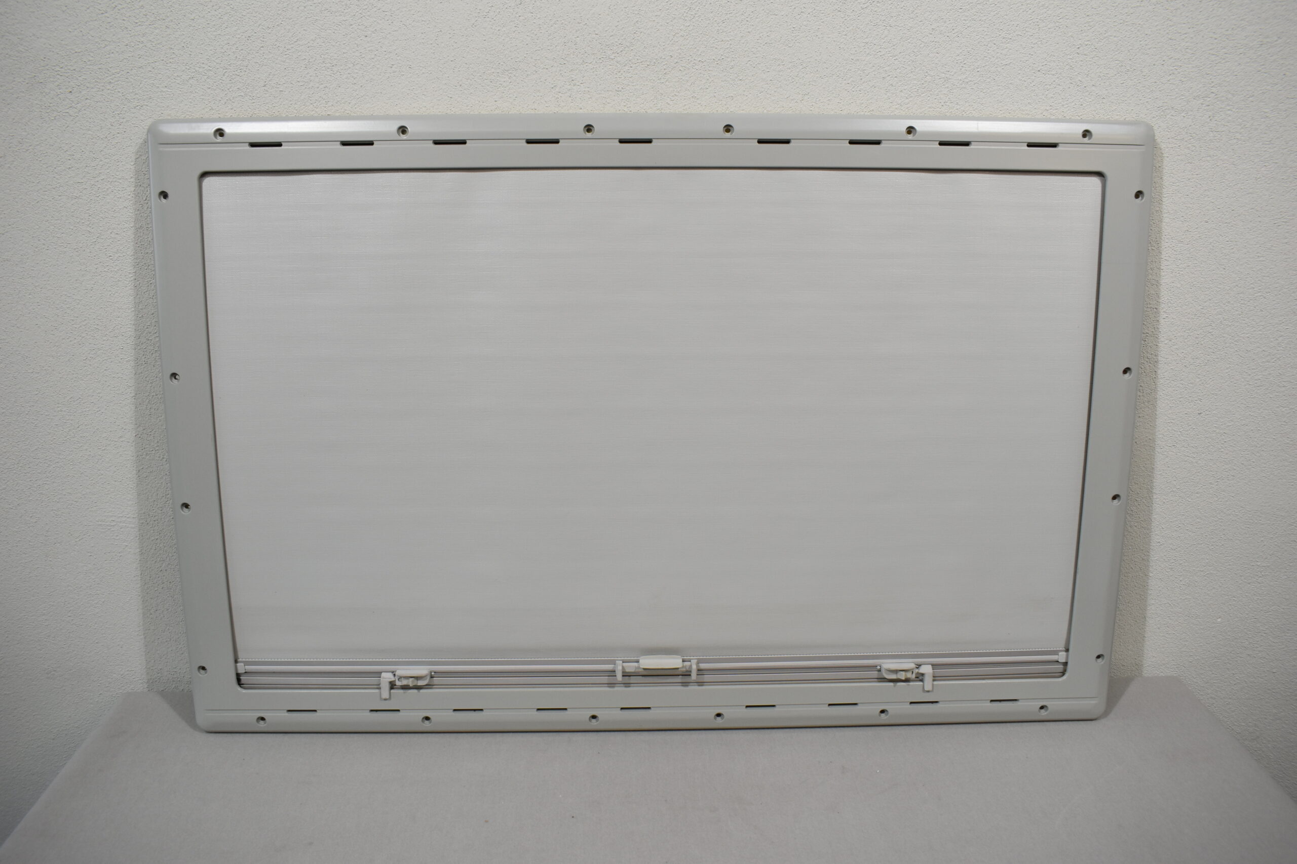 Seitz Innenrahmen für S4 Fenster; hell grau