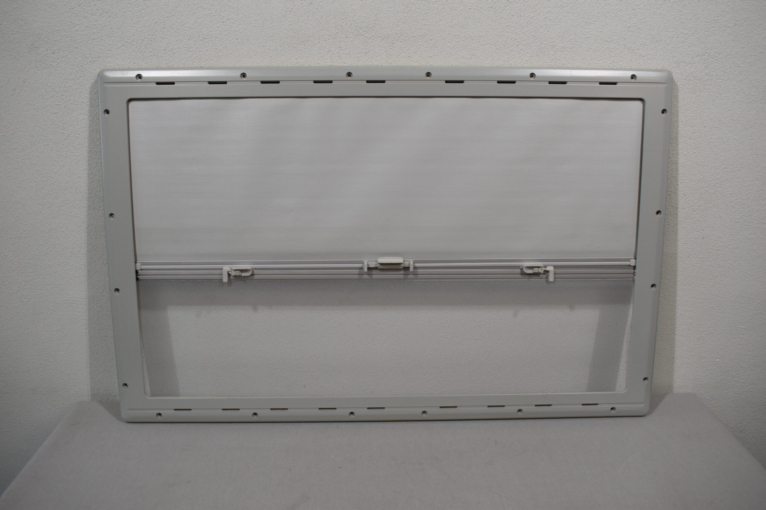 Seitz Innenrahmen für S4 Fenster; hell grau