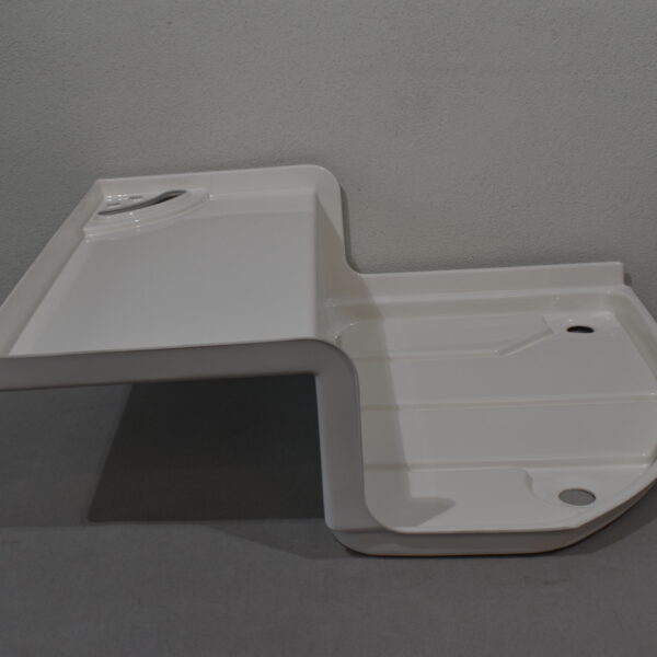 Duschwanne 670x797; Eura Mobil 5731