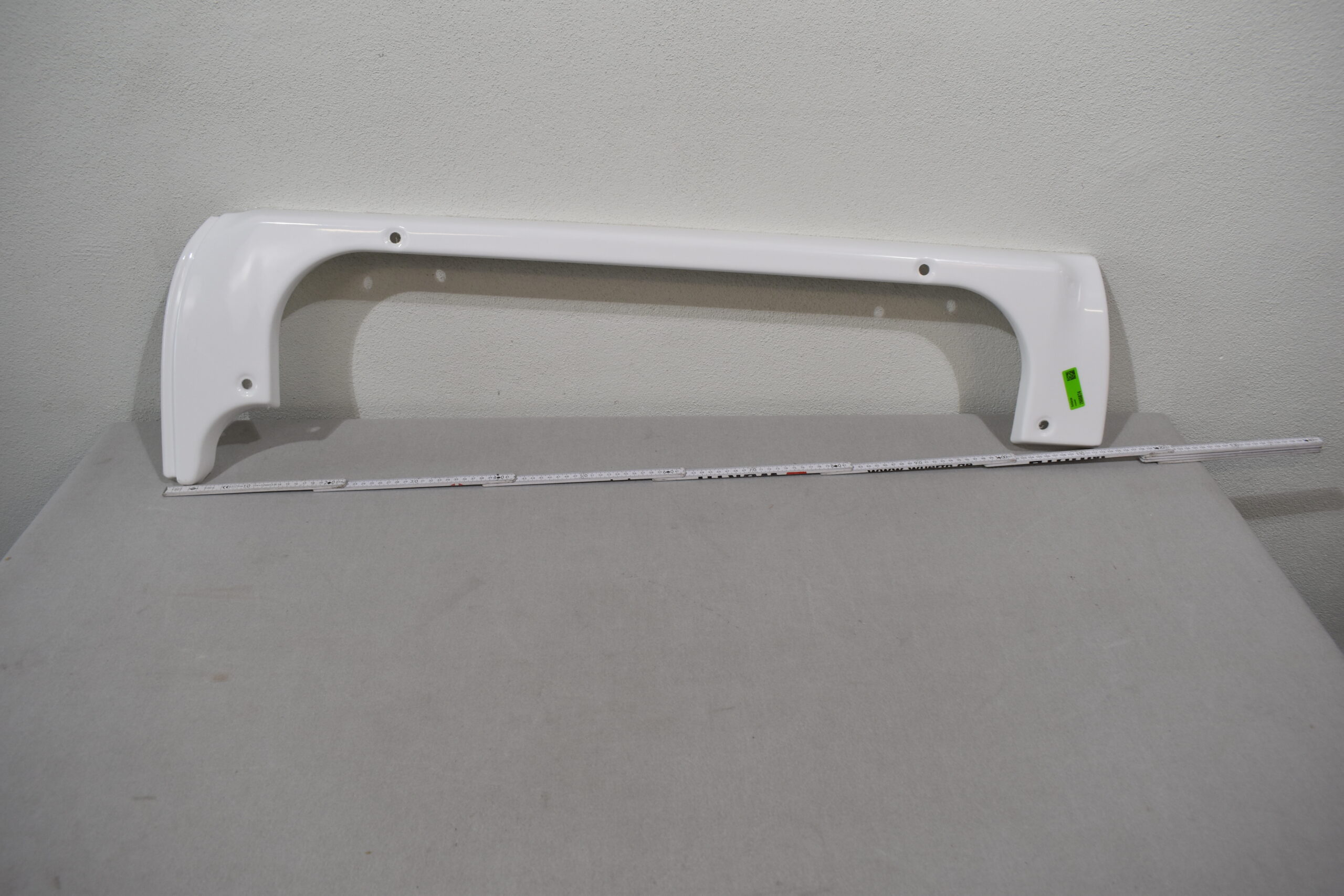 Bürstner Schürze links; weiß