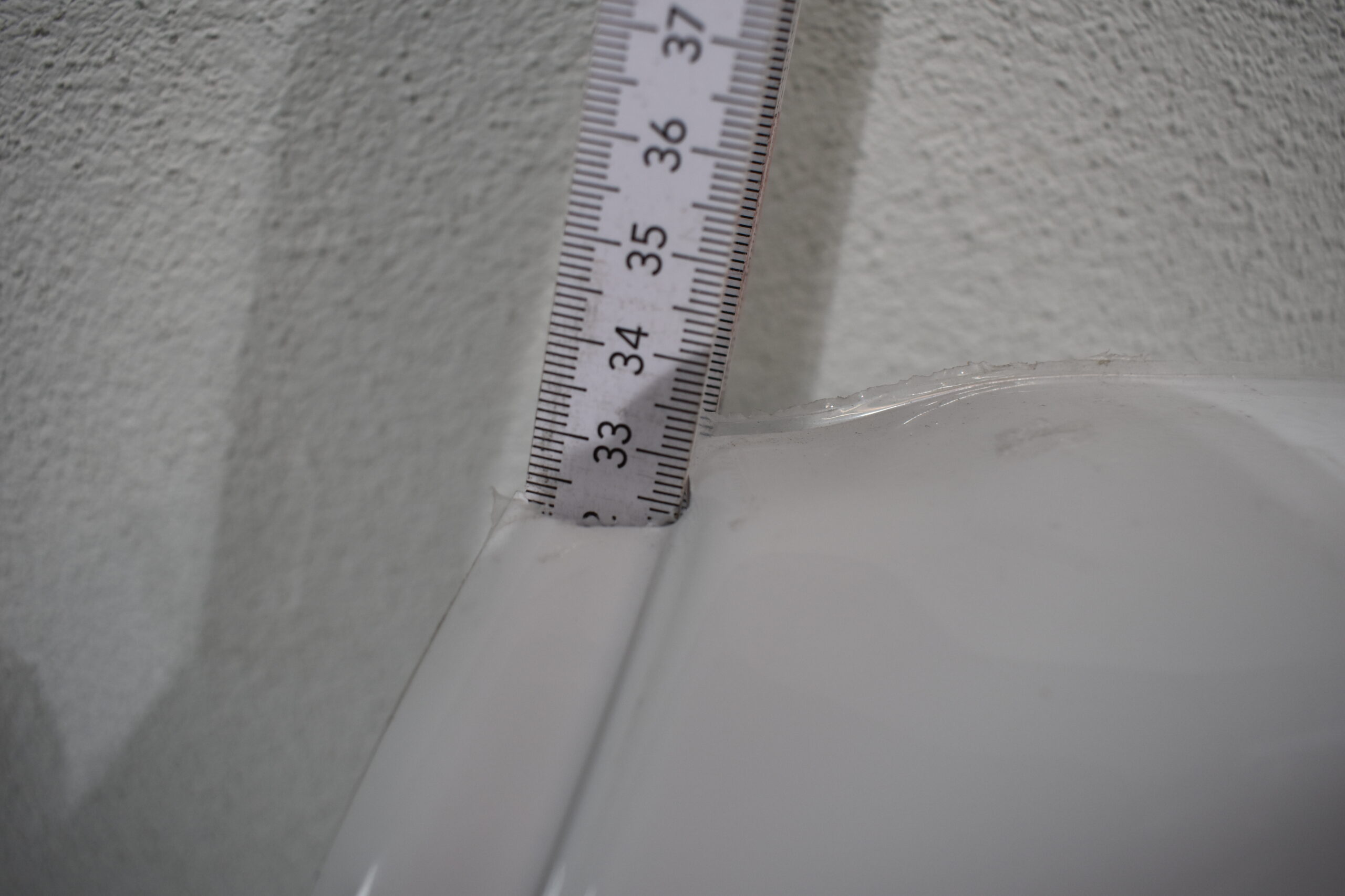 Bürstner Schürze links; weiß