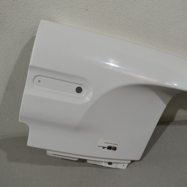 Anschluss Fender, Bug links