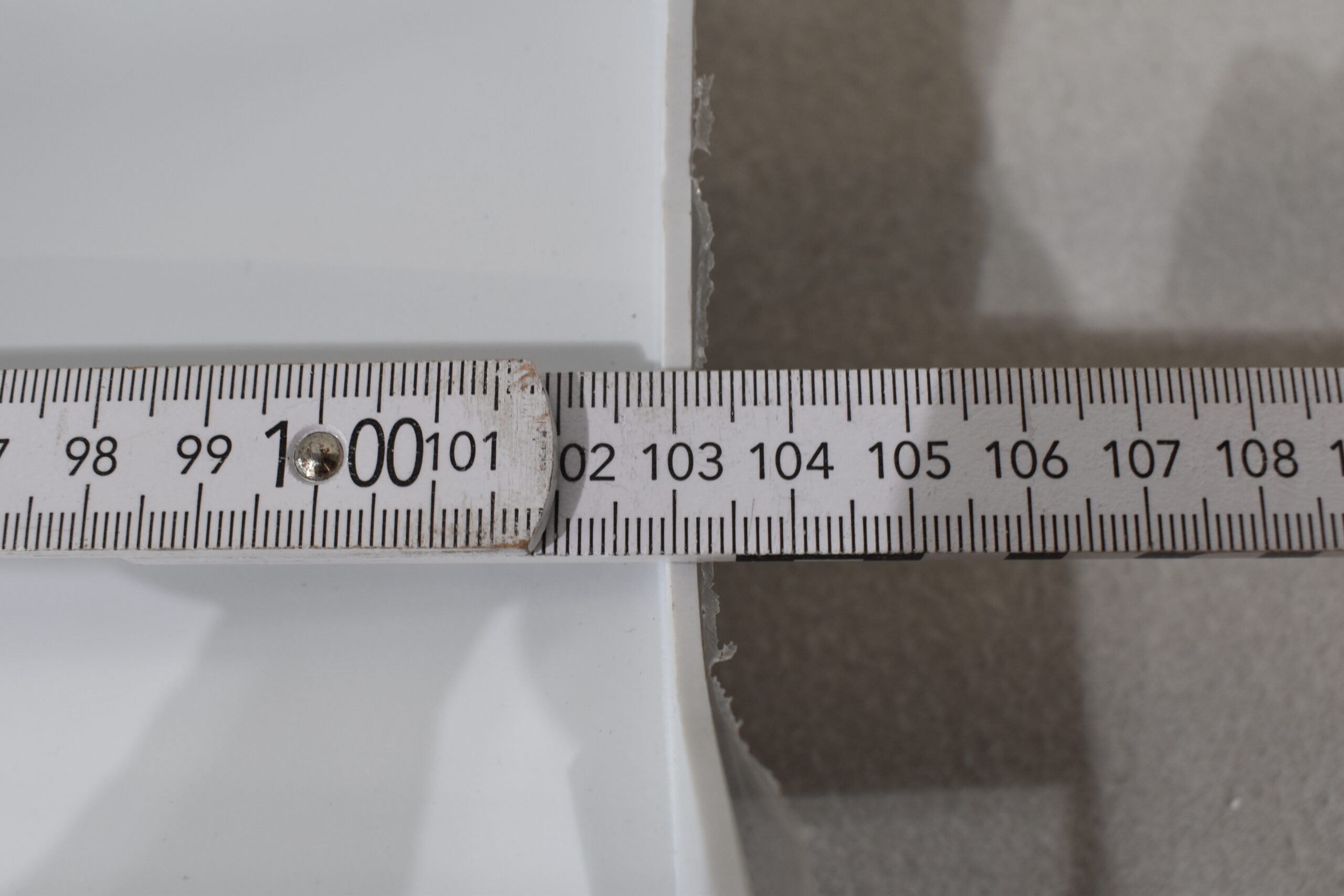 Anschluss Fender, Bug links