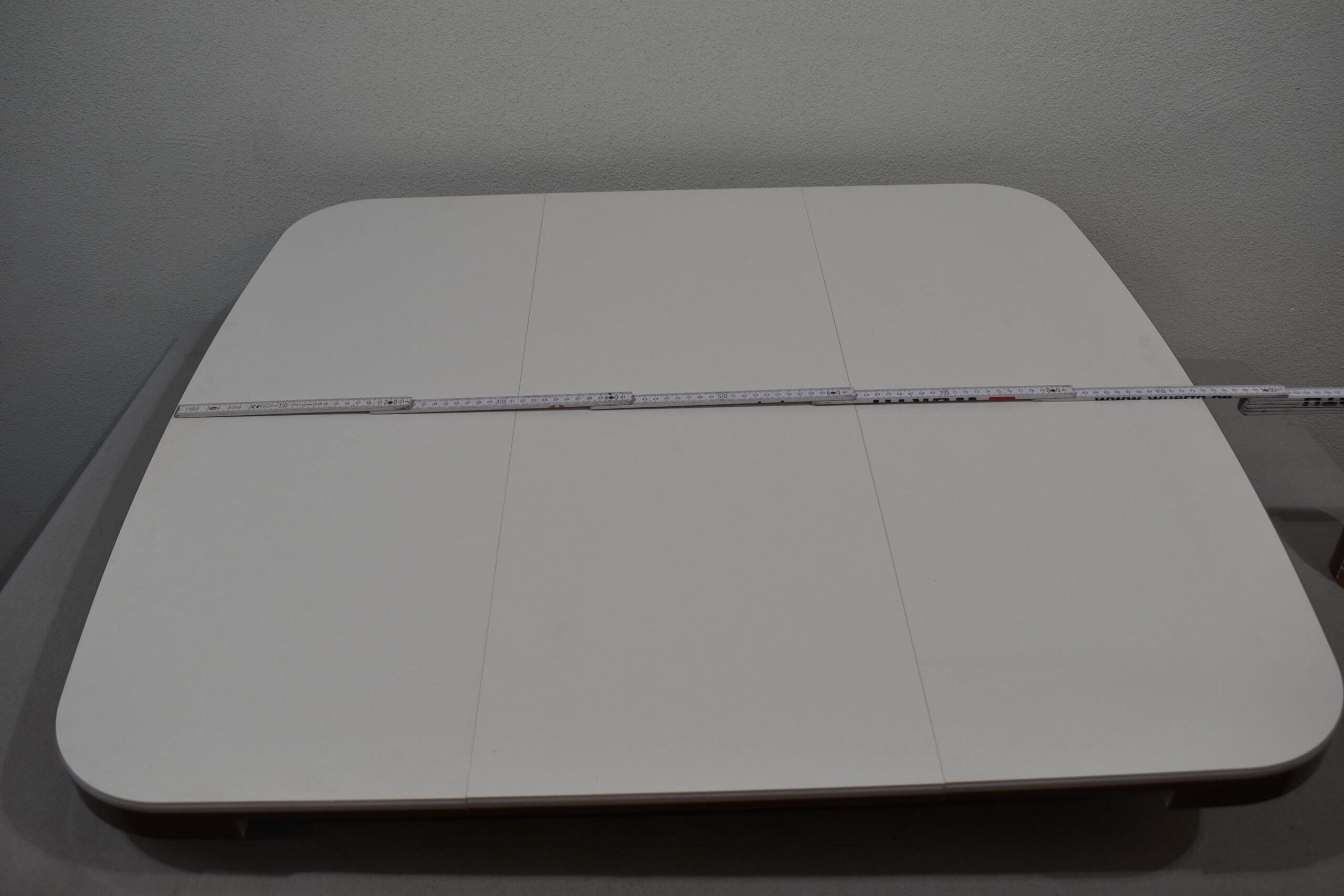 Tischplatte 39x870x640mm; weiß/dunkel braun