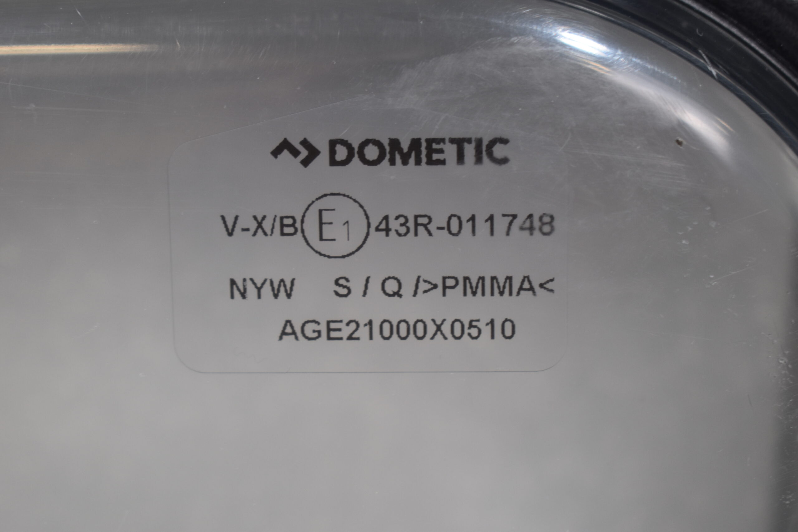 Dometic Ausstellfenster 1000x510mm; schwarz