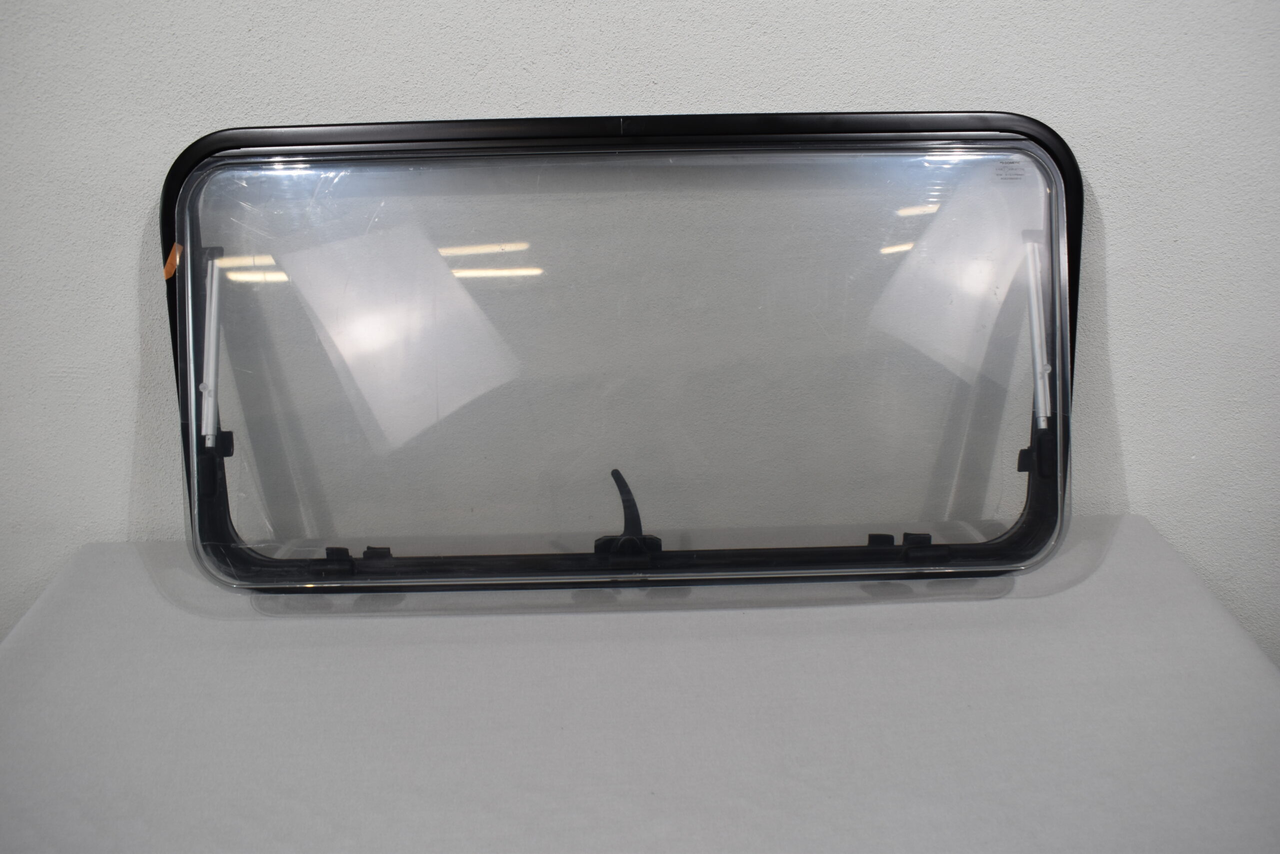Dometic Ausstellfenster 1000x510mm; schwarz