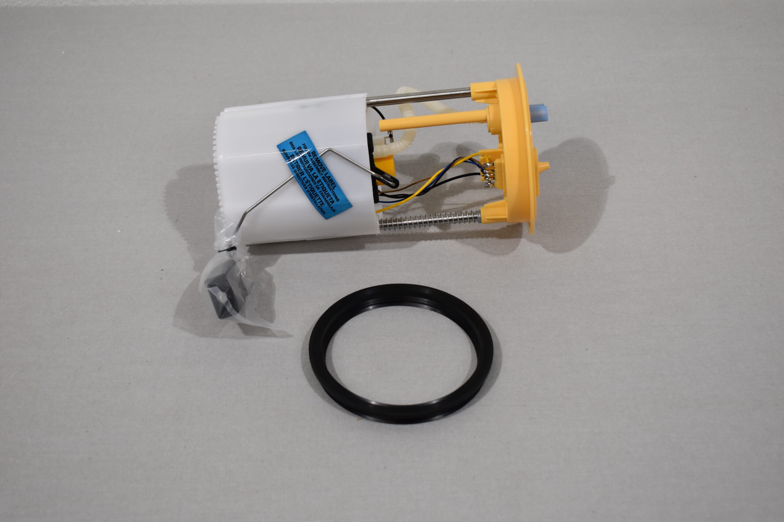 Hella Kraftstoffpumpeneinheit Typ: 8TF 358.106-051