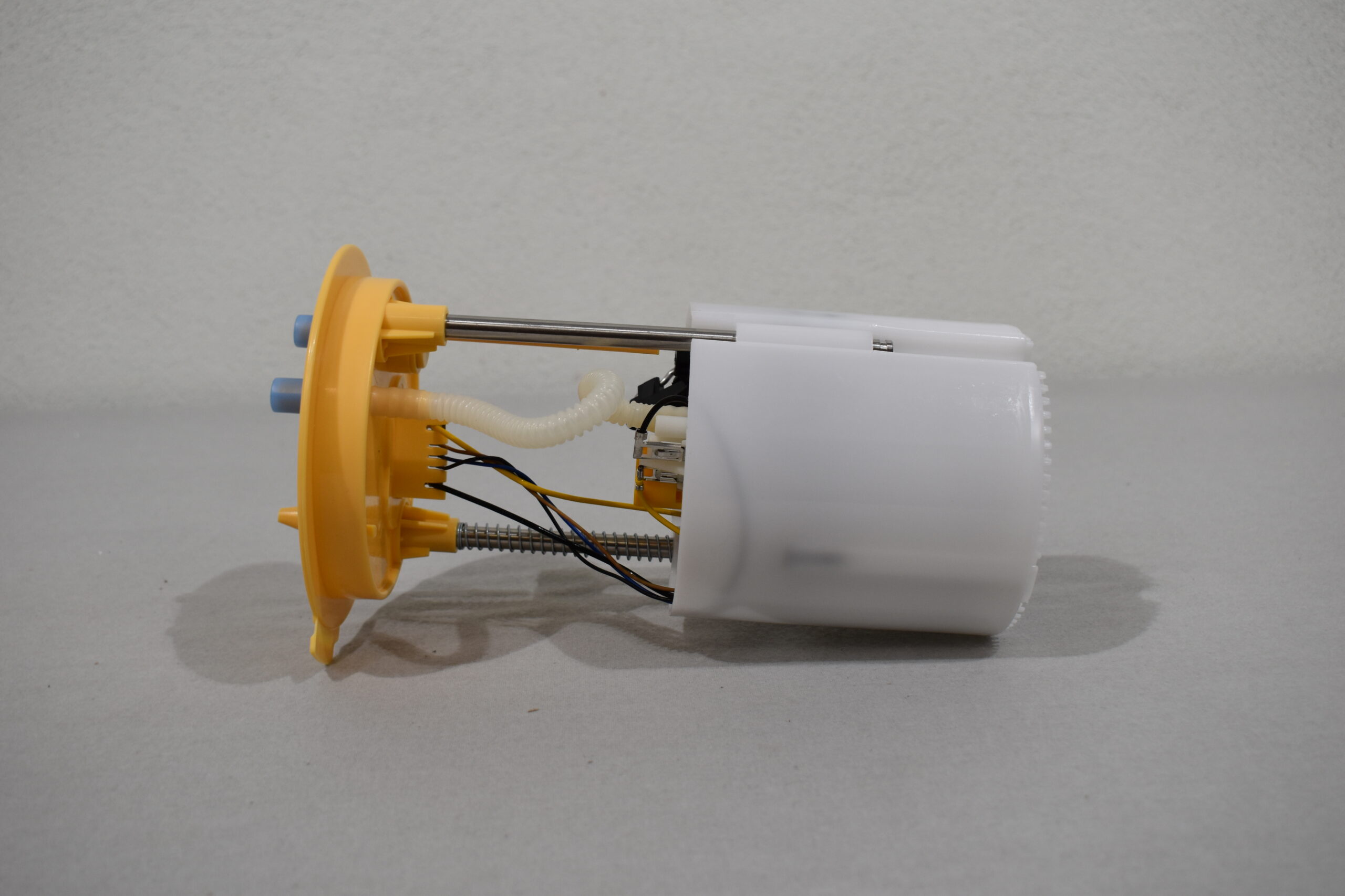 Hella Kraftstoffpumpeneinheit Typ: 8TF 358.106-051