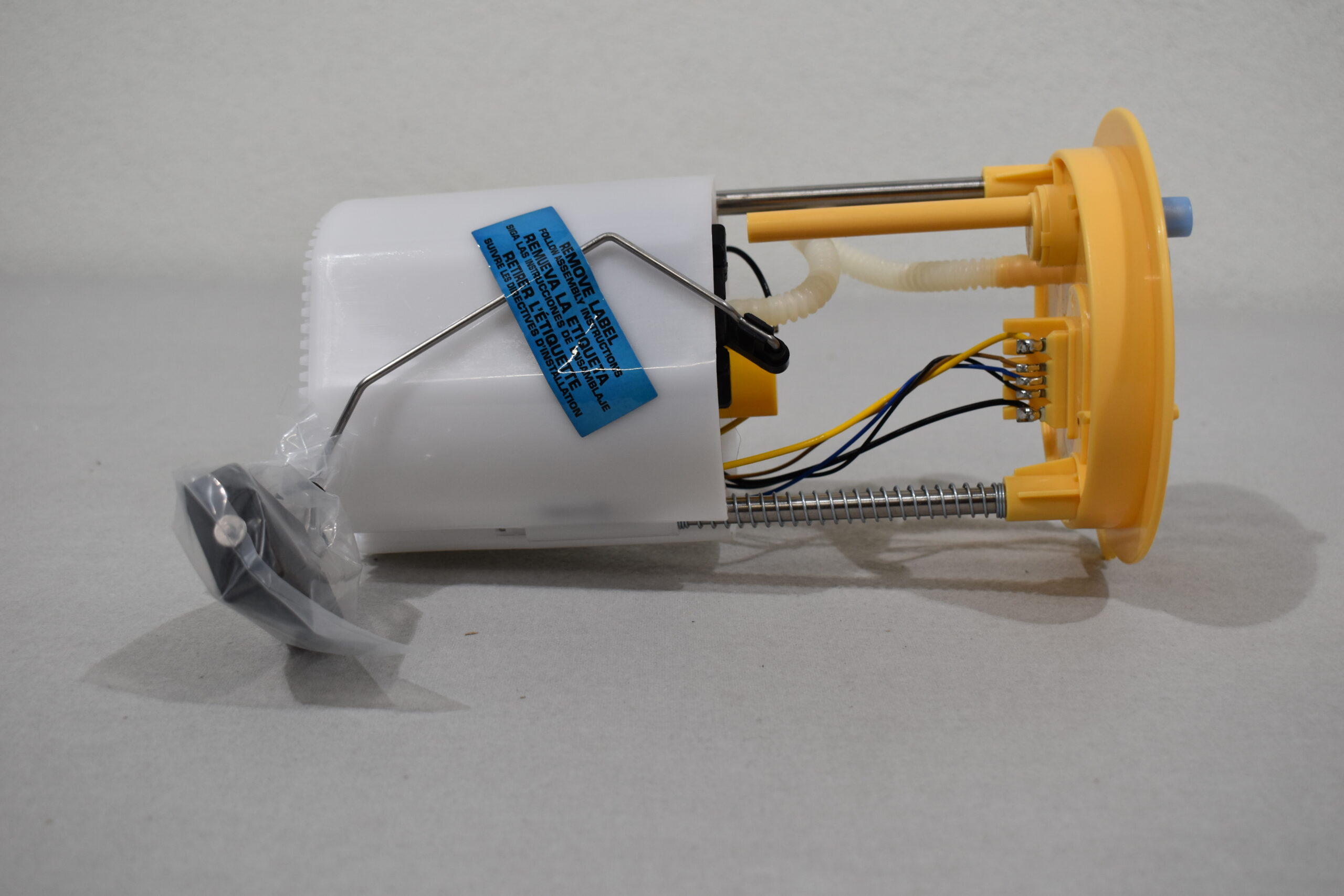 Hella Kraftstoffpumpeneinheit Typ: 8TF 358.106-051