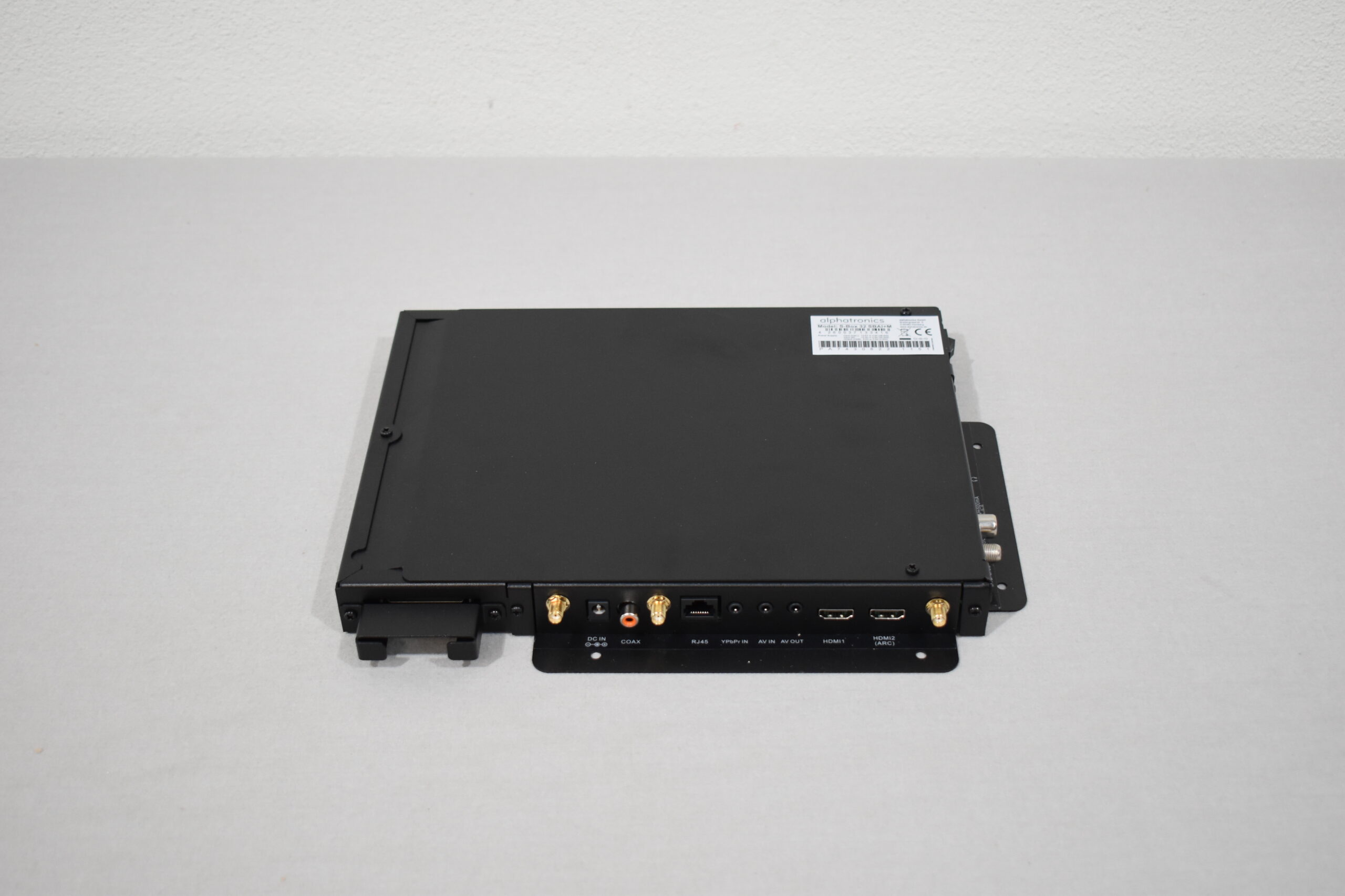 Alphatronics Steuerbox 32 SBAI+M