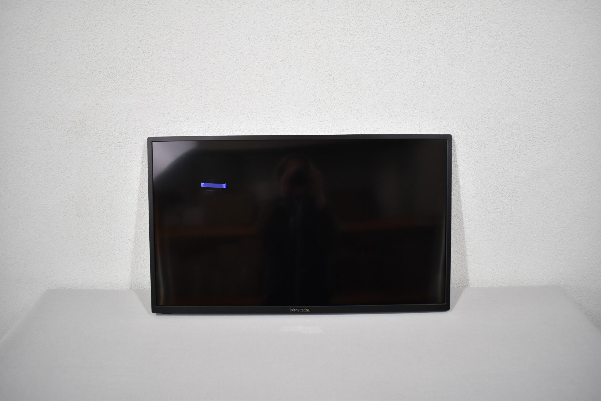 Alphatronics S-Linie TV; 32 Zoll