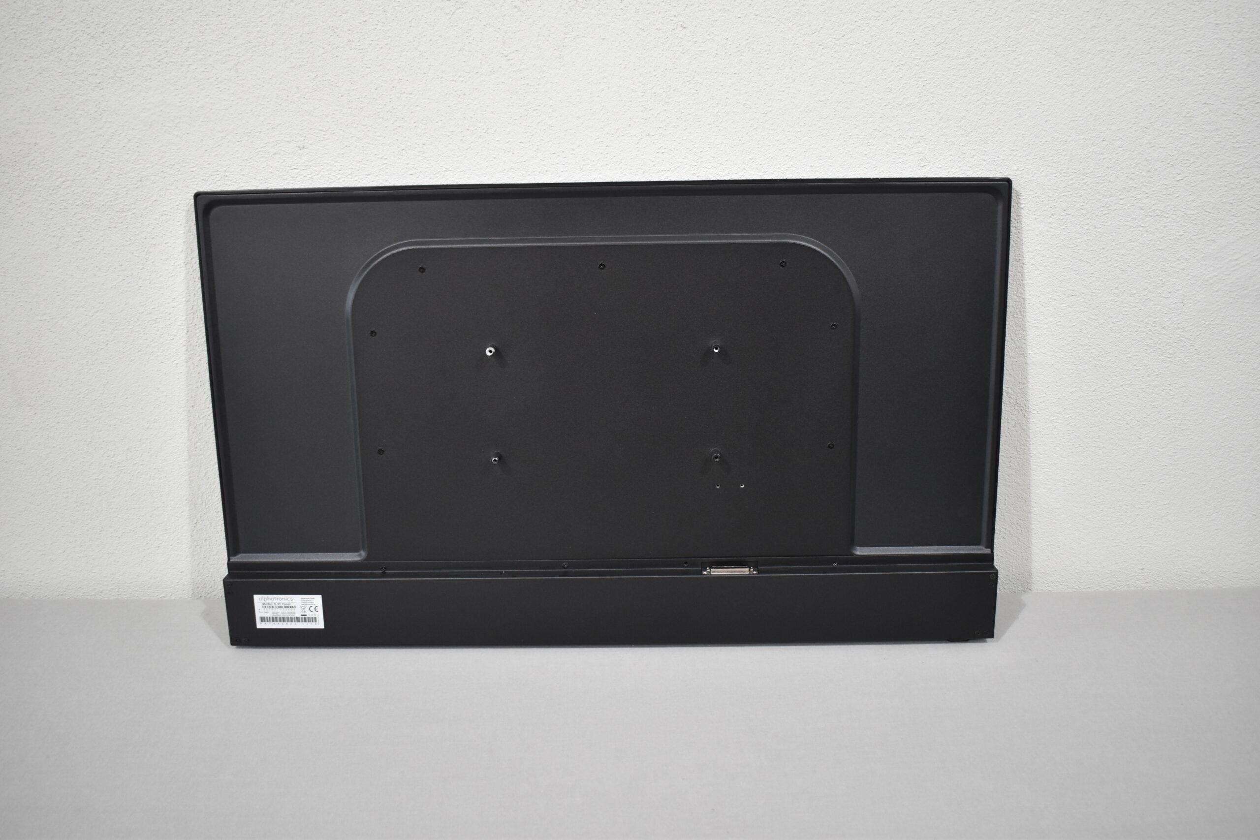 Alphatronics S-Linie TV; 32 Zoll