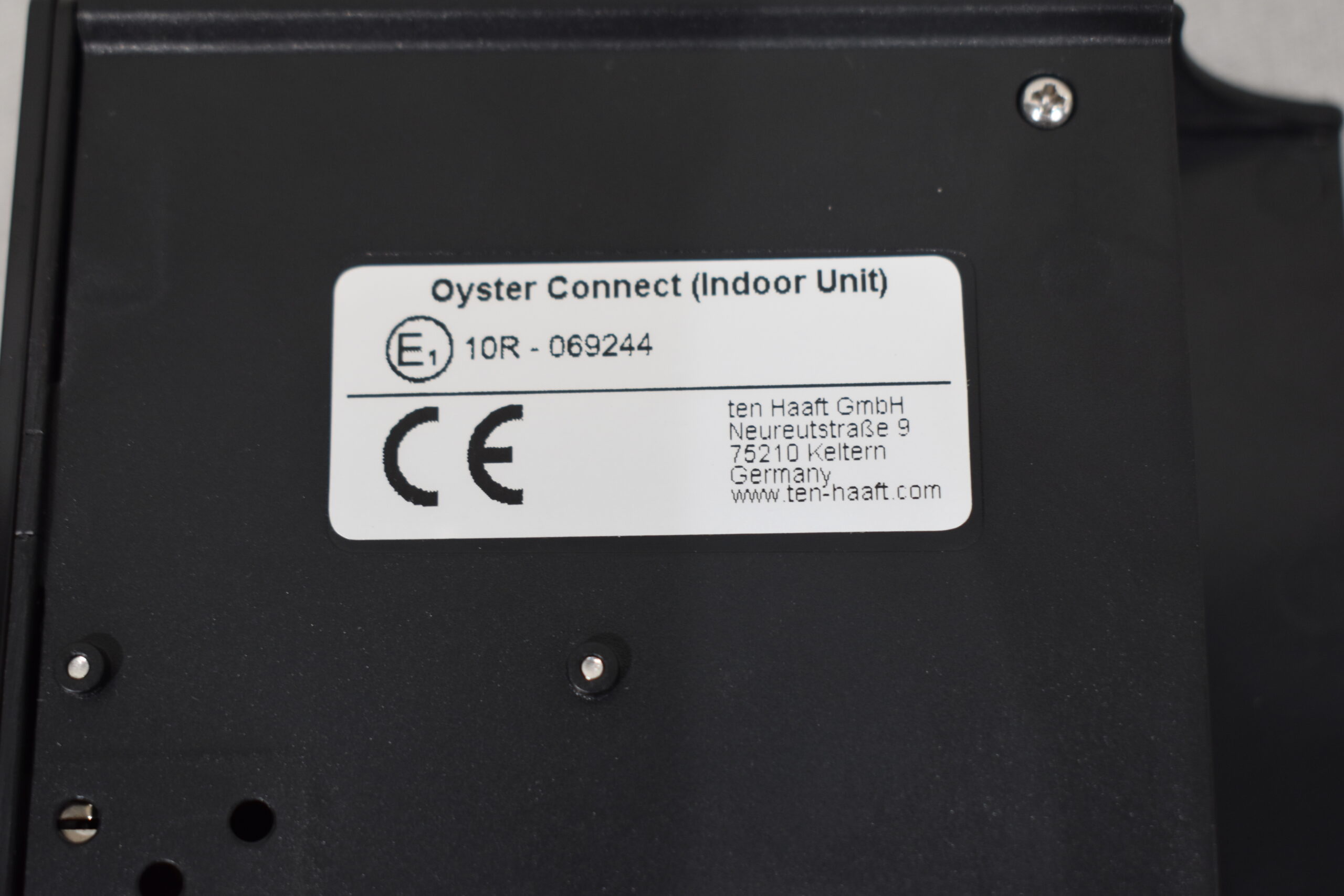 Oyster Connect Terrestrische Antenne Mobil unterwegs