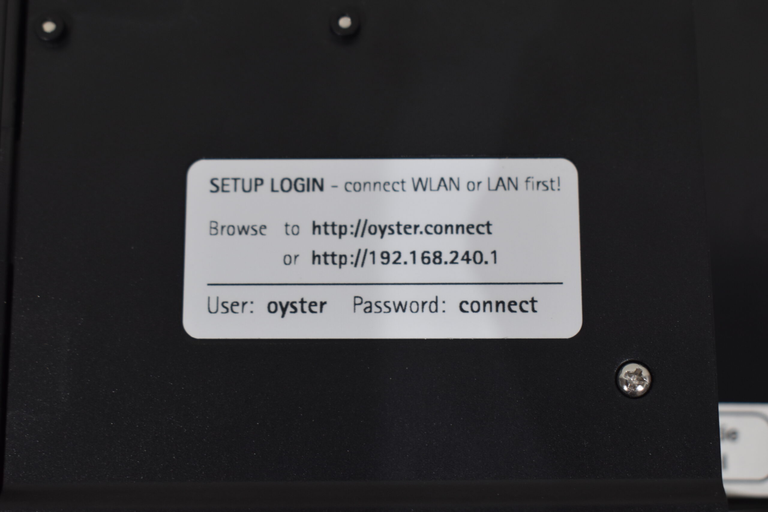 Oyster Connect Terrestrische Antenne Mobil unterwegs