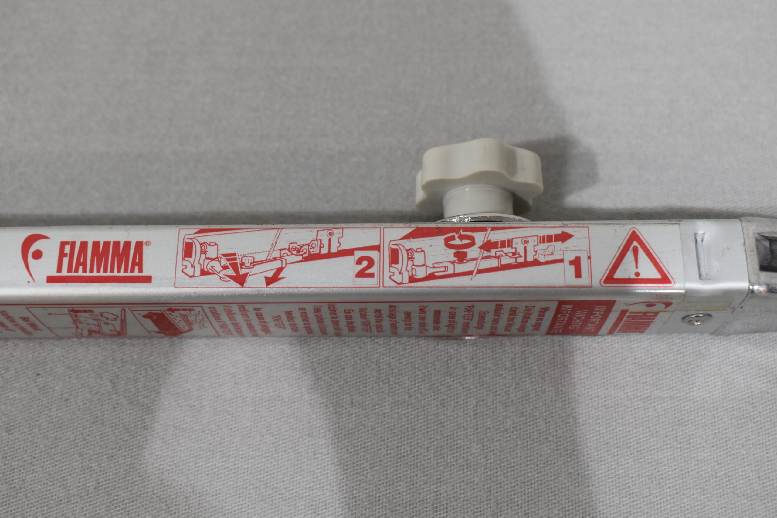 Fiamma Markisenstützfuß; links