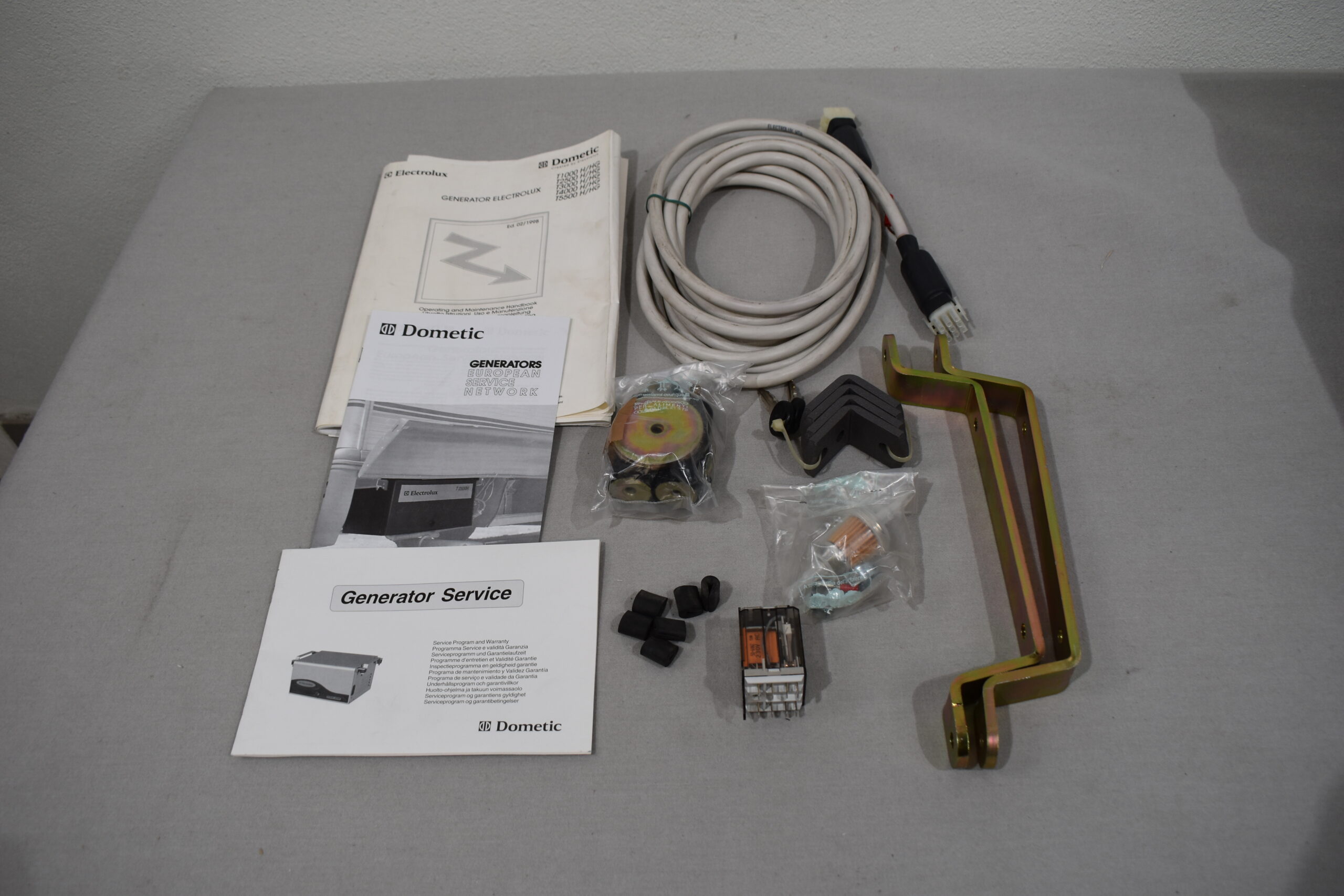 Dometic Electrolux Generator T2500H