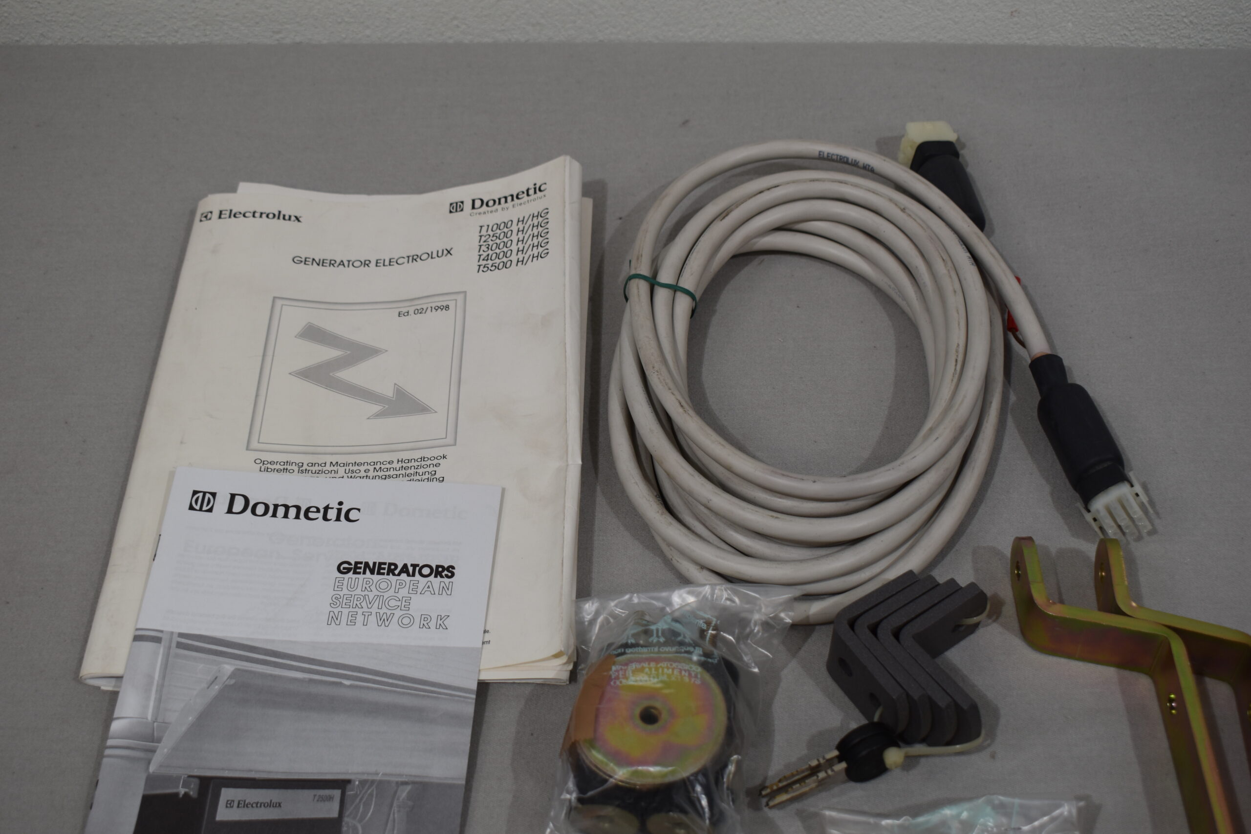 Dometic Electrolux Generator T2500H