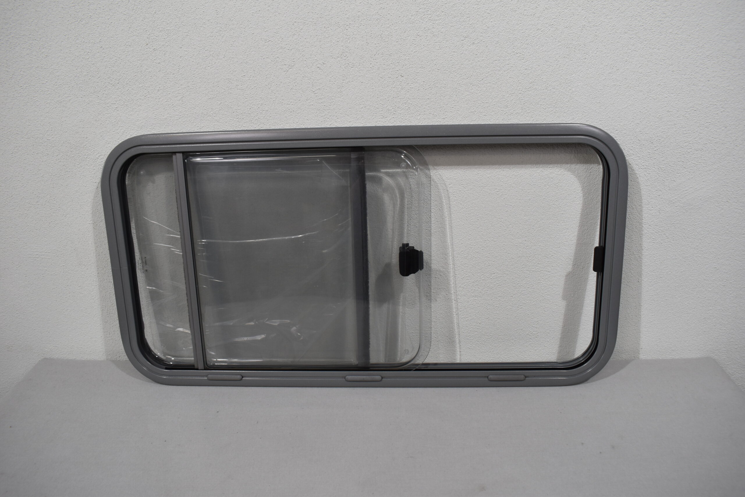 Dometic Schiebefenster 900x450mm;grau