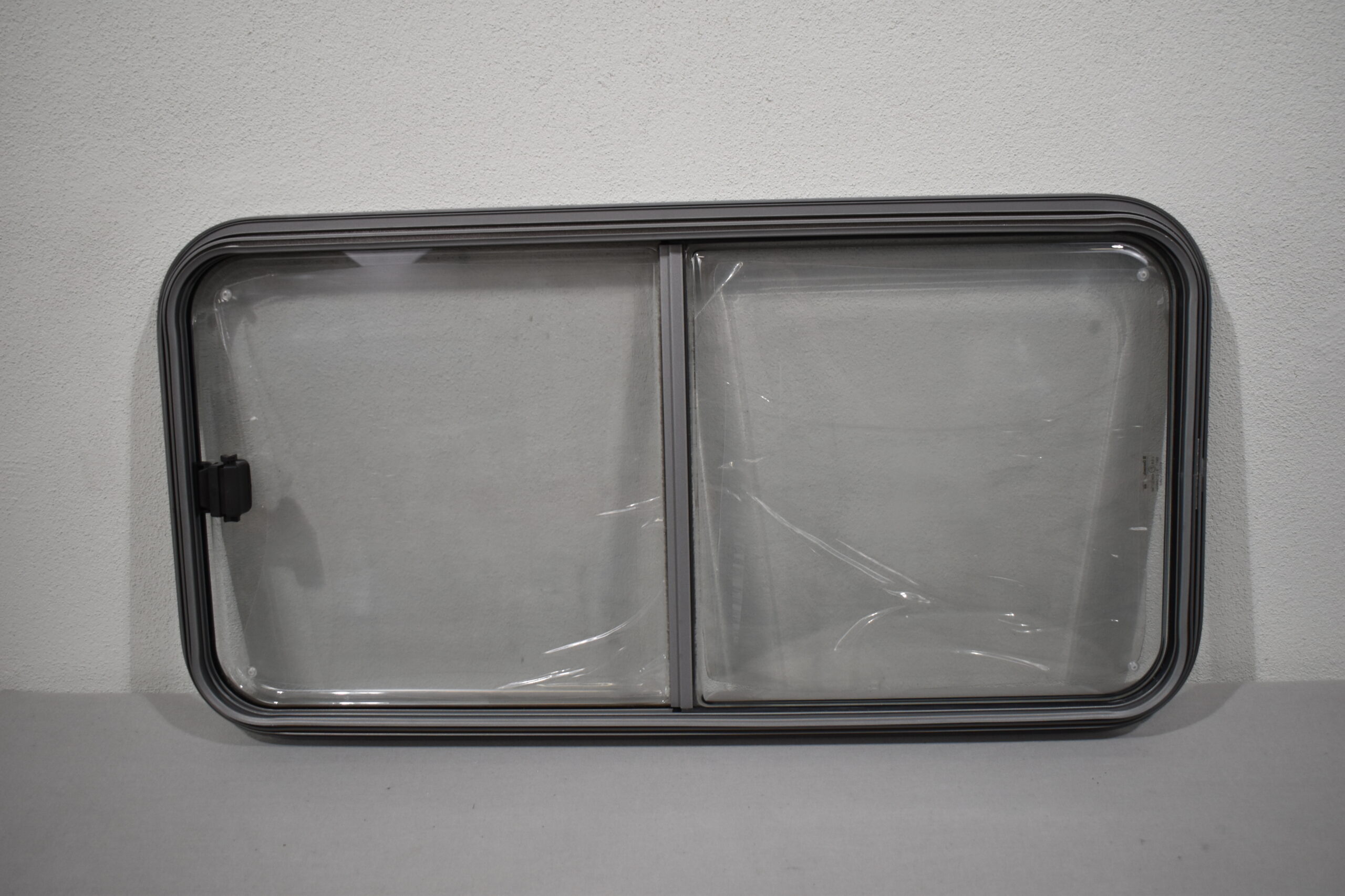 Dometic Schiebefenster 900x450mm;grau