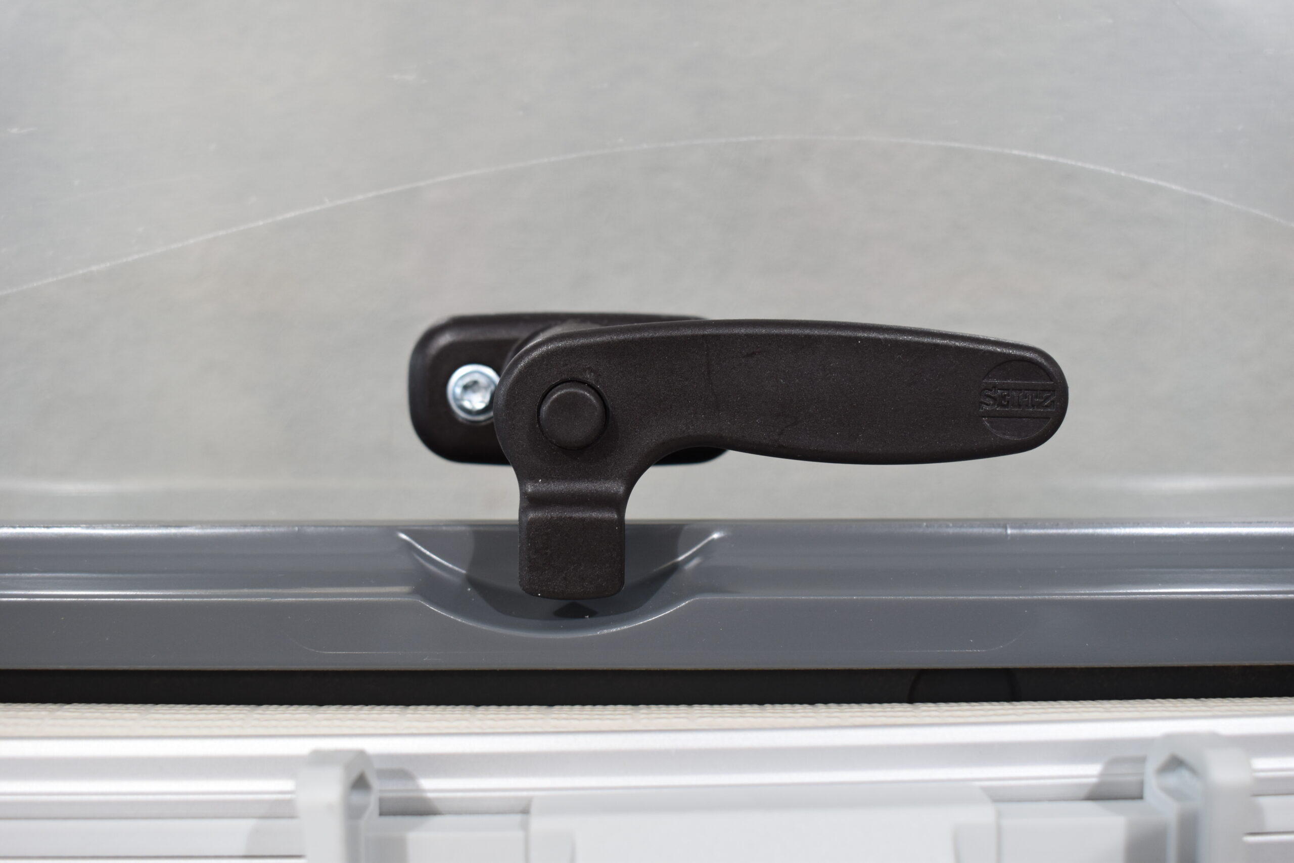 Dometic S4 Ausstellfenster 700x450mm; dunkel grau