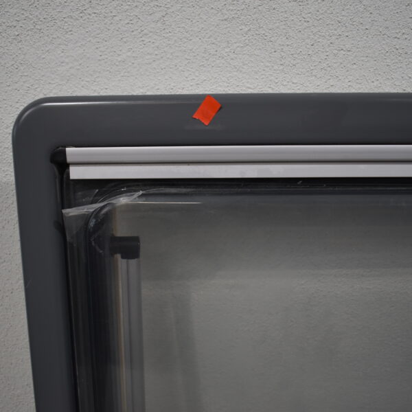 Dometic S4 Ausstellfenster 700x450mm; dunkel grau