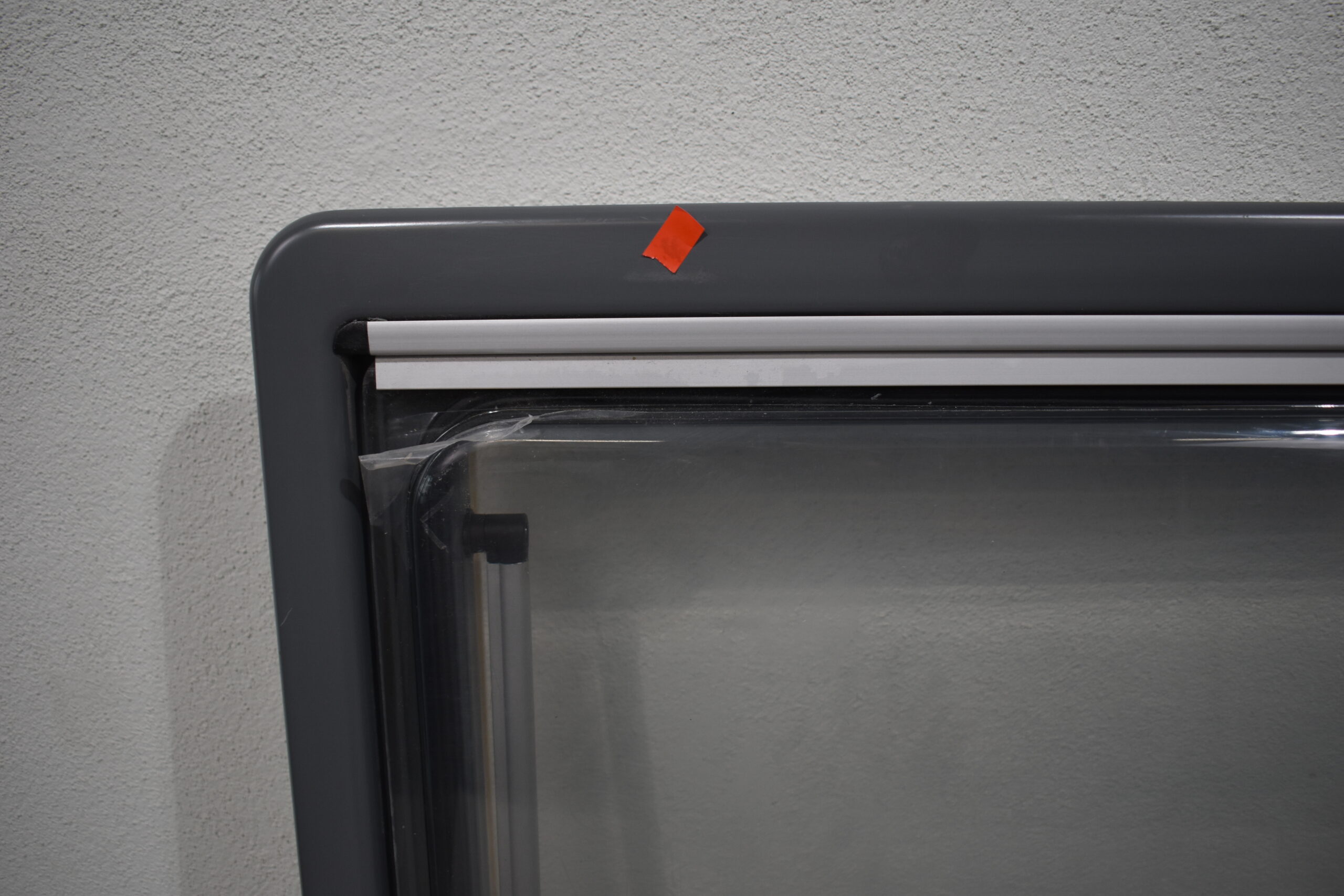 Dometic S4 Ausstellfenster 700x450mm; dunkel grau