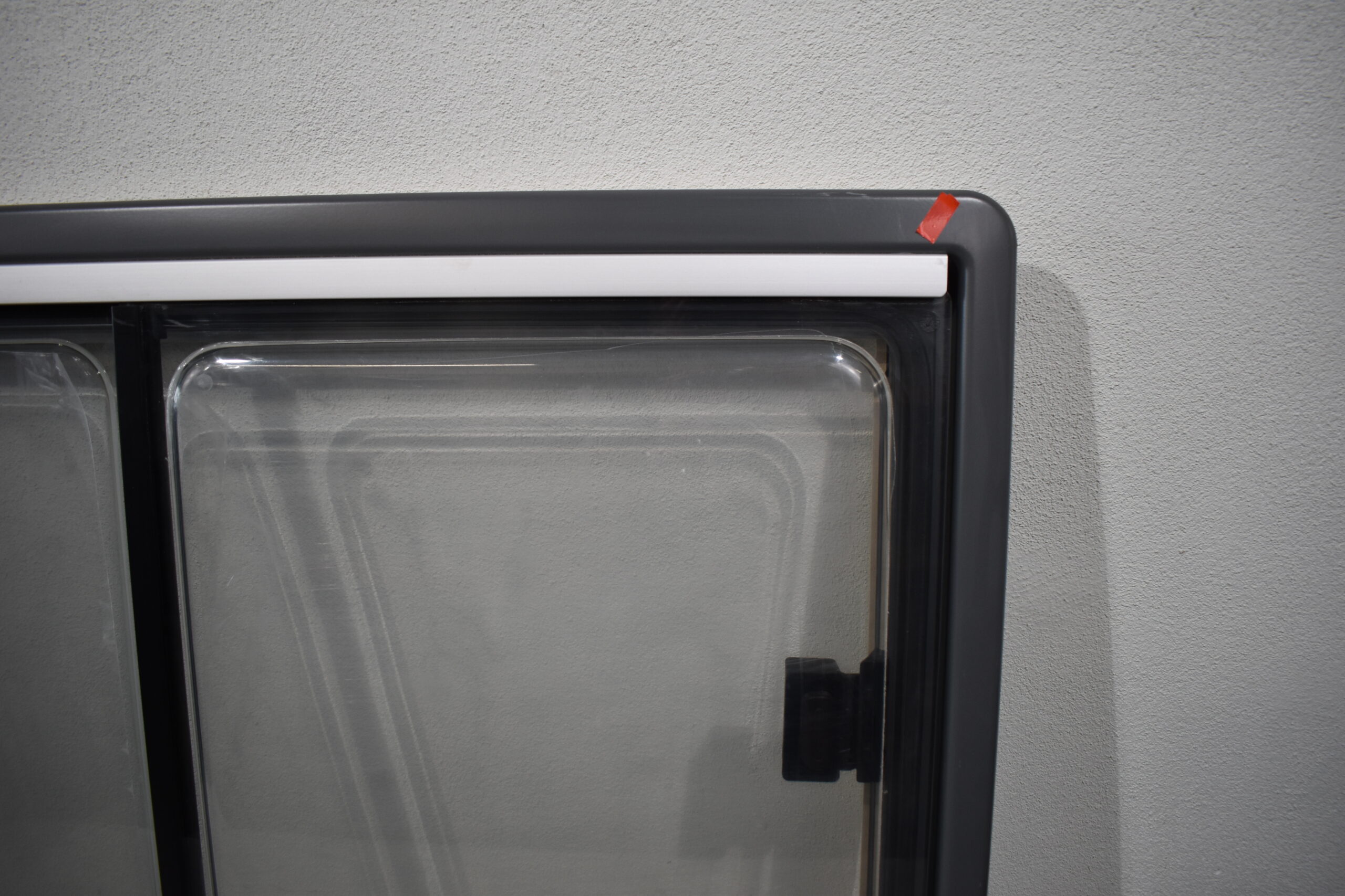 Dometic Schiebefenster 1000x600mm; dunkel grau