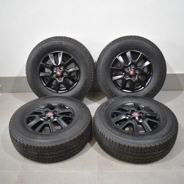 Michelin Agilis Camping4 Kompletträder 225/75R16CP