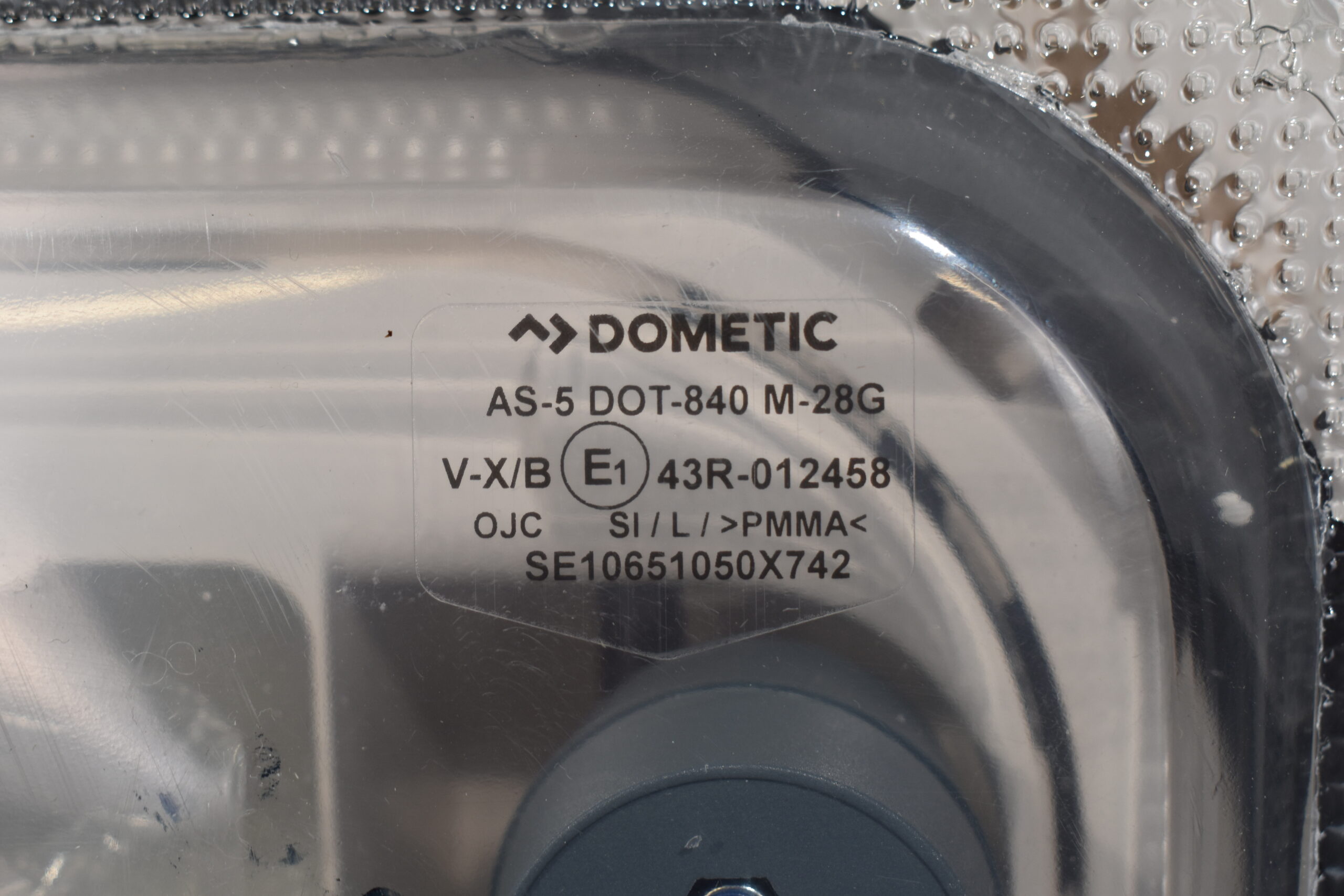 Dometic Dachhaube 965x665mm; ohne Innenrahmen