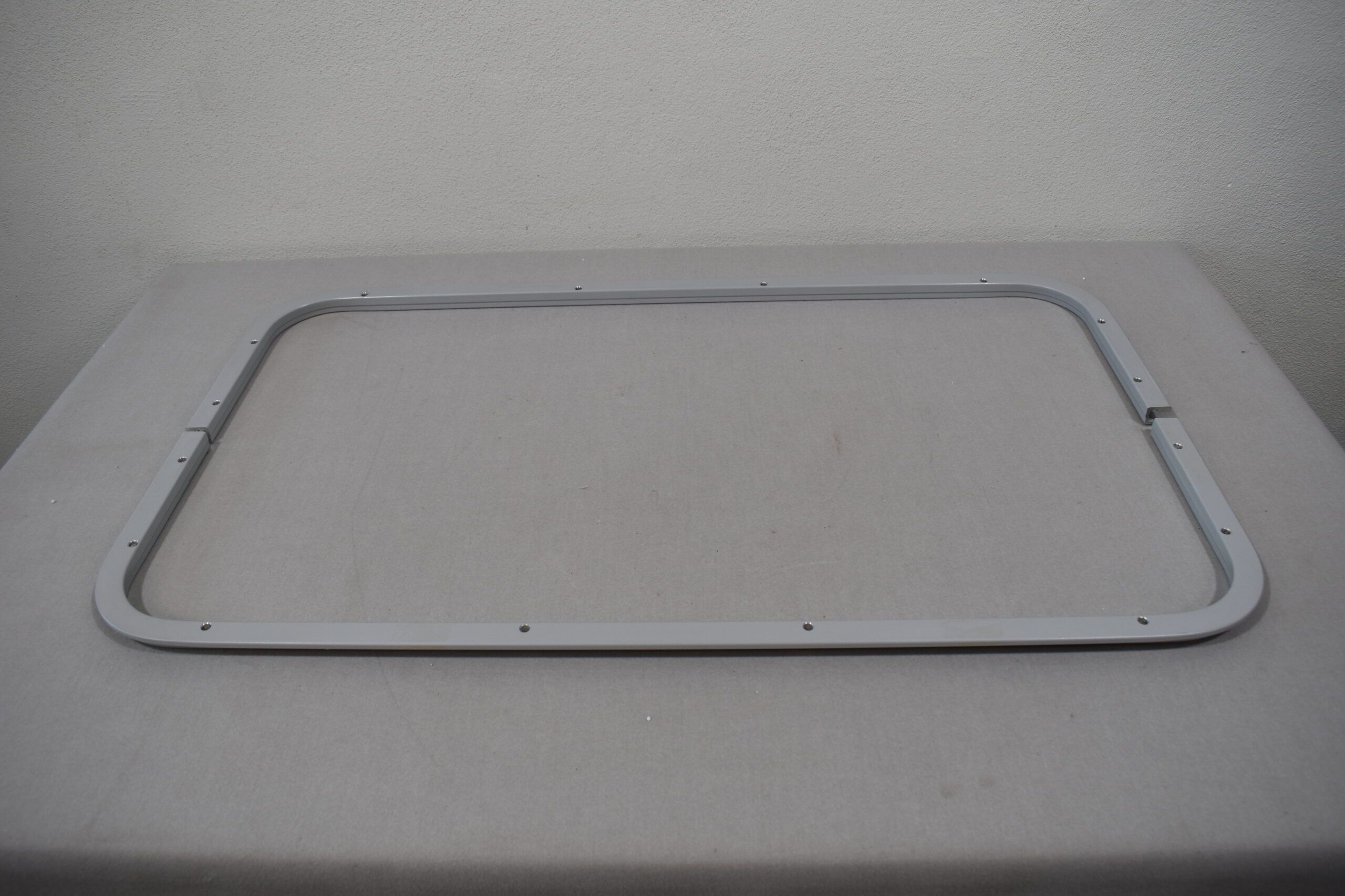 Niesmann und Bischoff Mekuwa Echtglas Schiebefenster 1000x550mm; grau