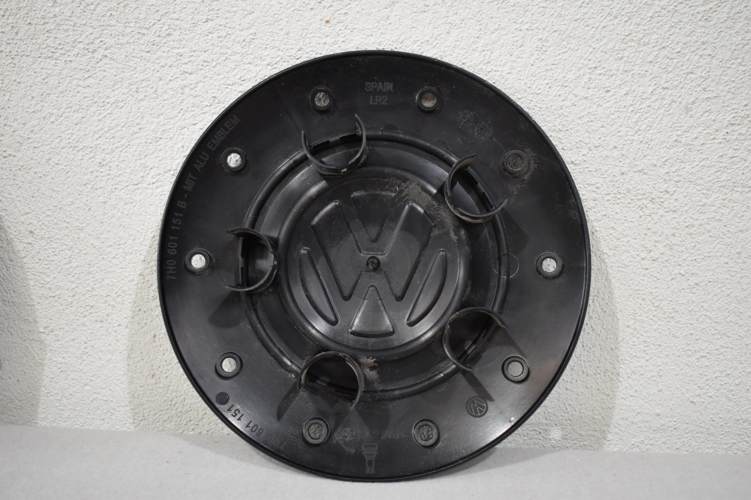 Original VW-Nabenabdeckungen / Radkappen - Set; schwarz