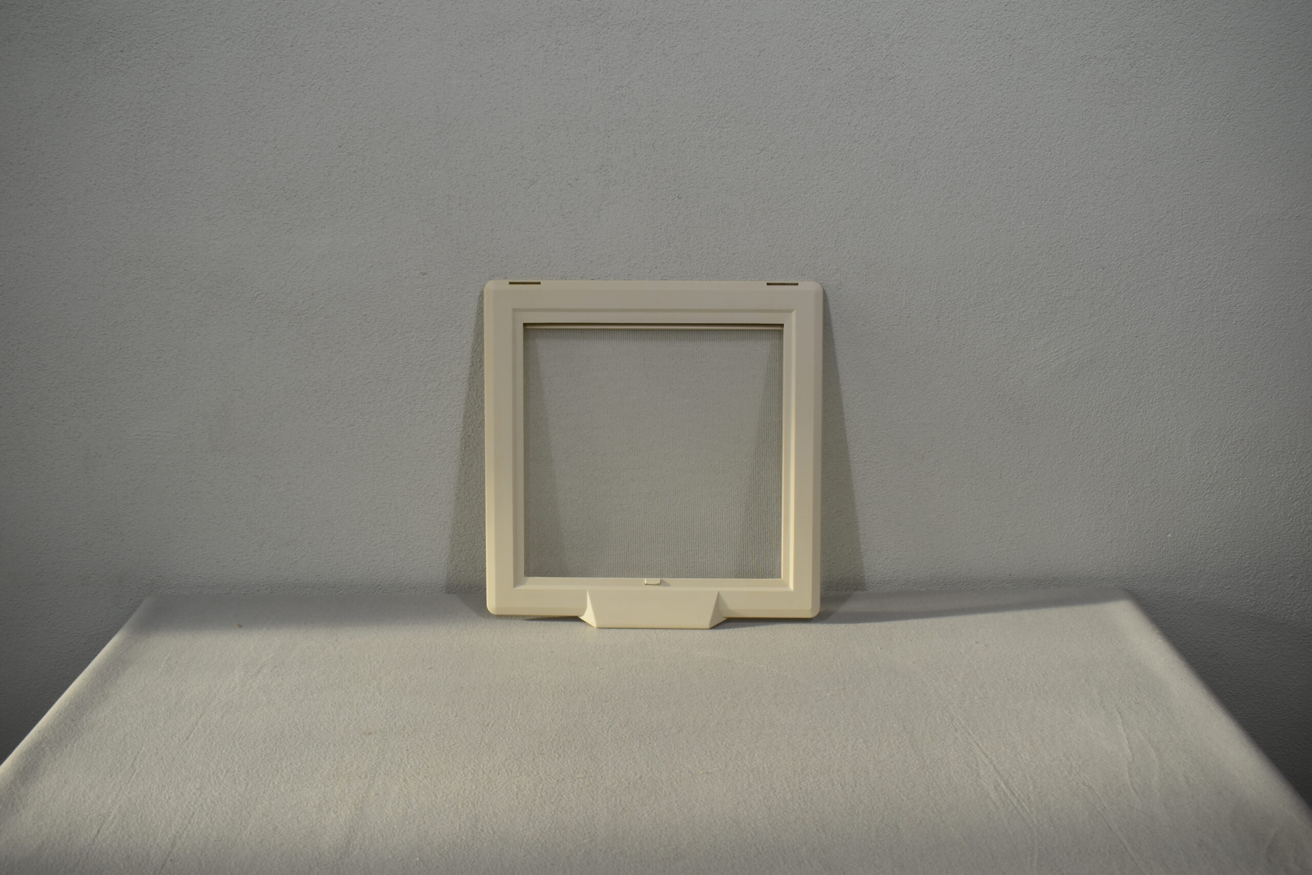 Fliegengitter-Rahmen für Dachhaube 400x400