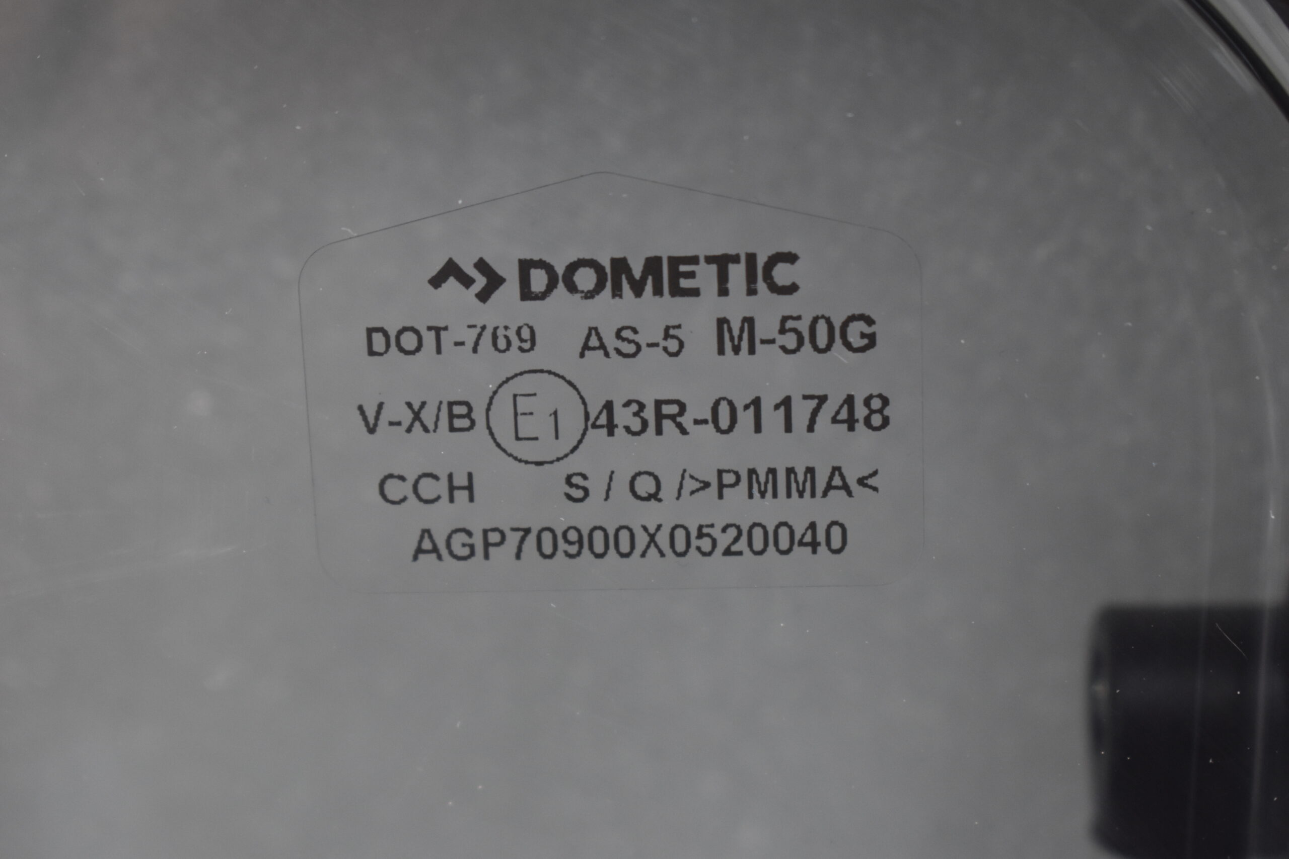 Dometic S7 Ausstellfenster 900x520mm