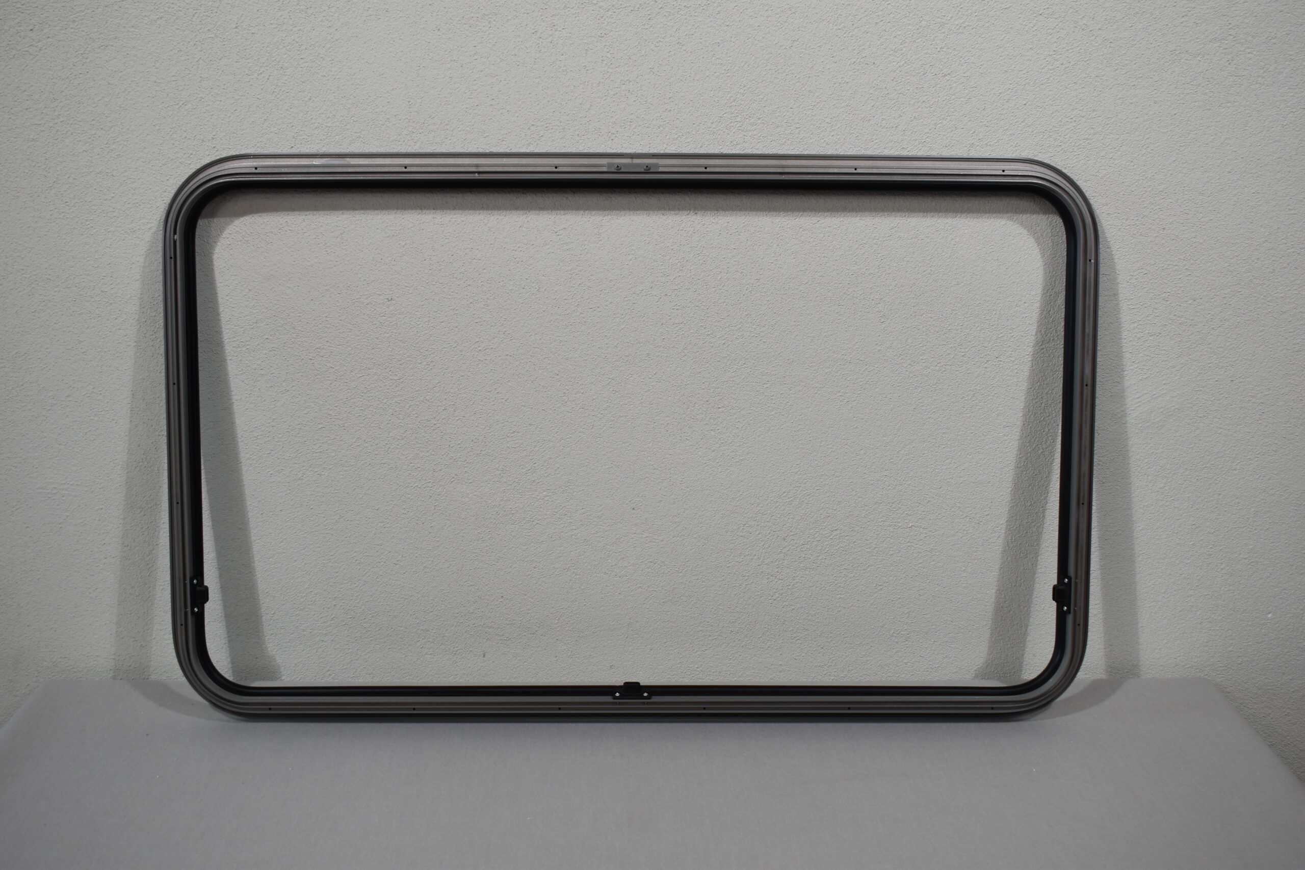 Dometic S7 Rahmen ohne Scheibe 1000x600