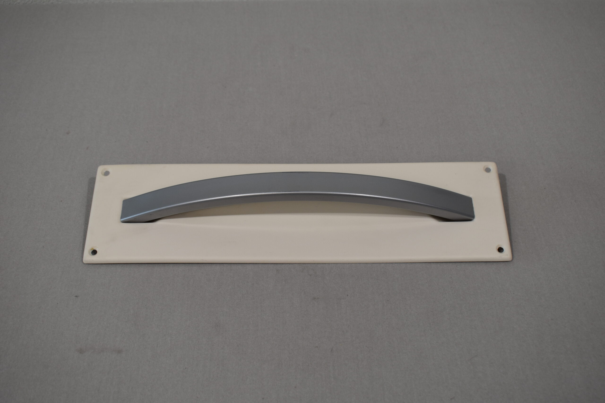 Griff mit Blende für Aufbautür; beige