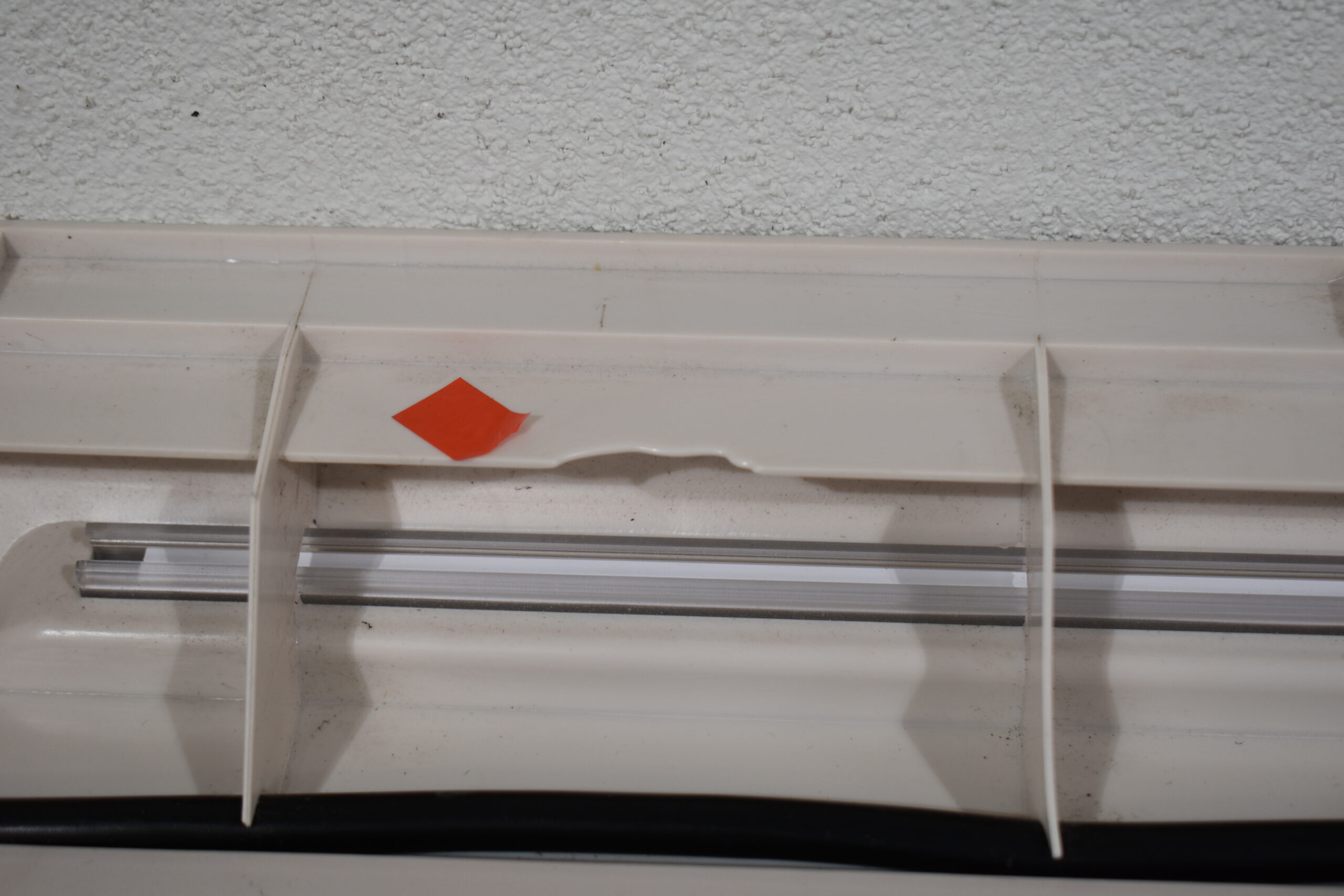 Remis Fenster Verkleidung mit Lichtleiste