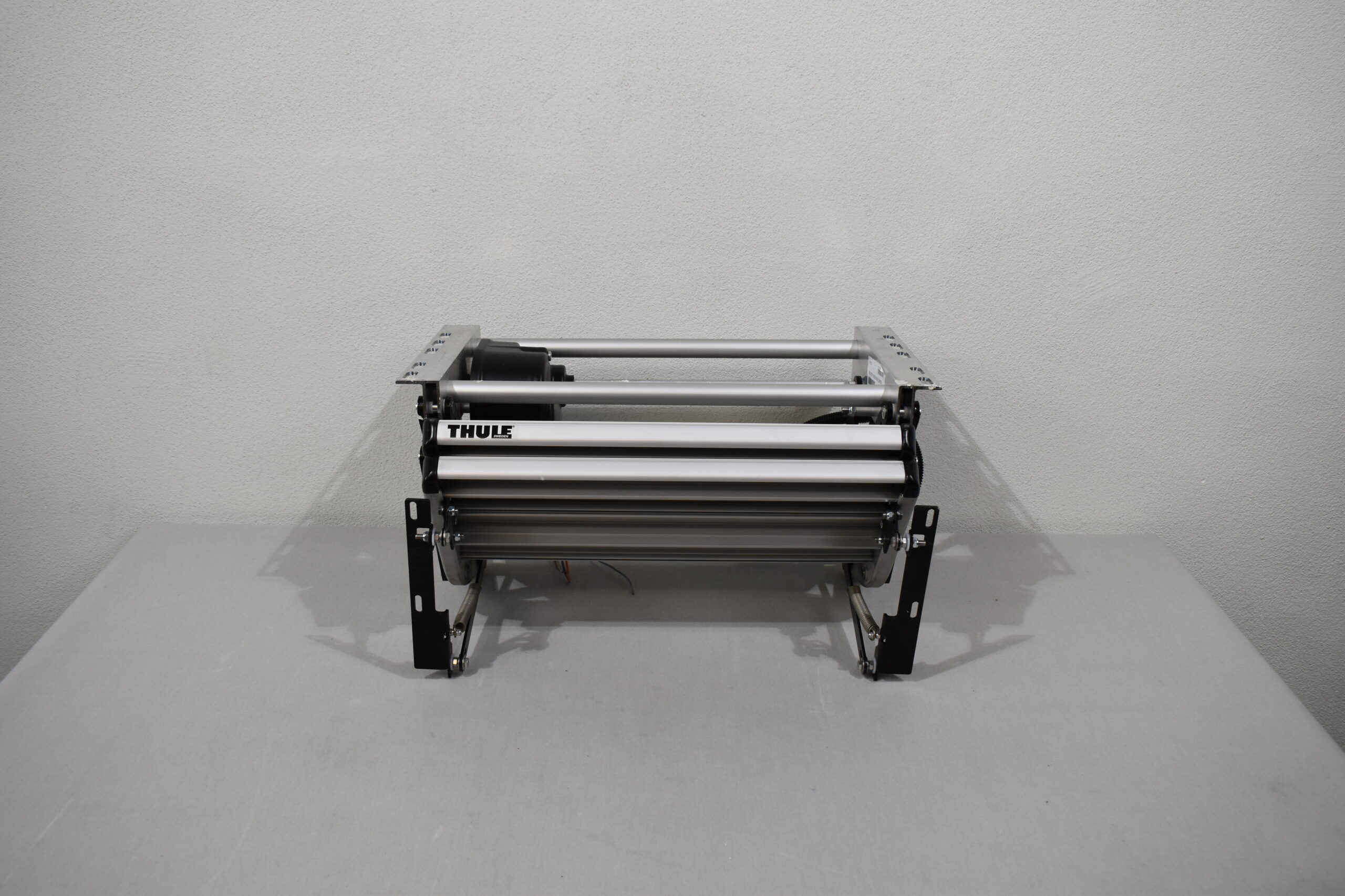 Thule Elektrisch ausfahrende Trittstufe Double Step 12Volt500 ISmove