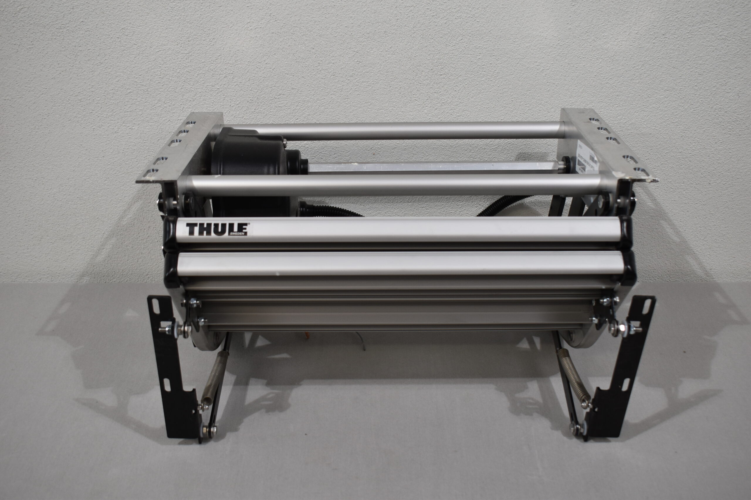 Thule Elektrisch ausfahrende Trittstufe Double Step 12Volt500 ISmove – Bild 2